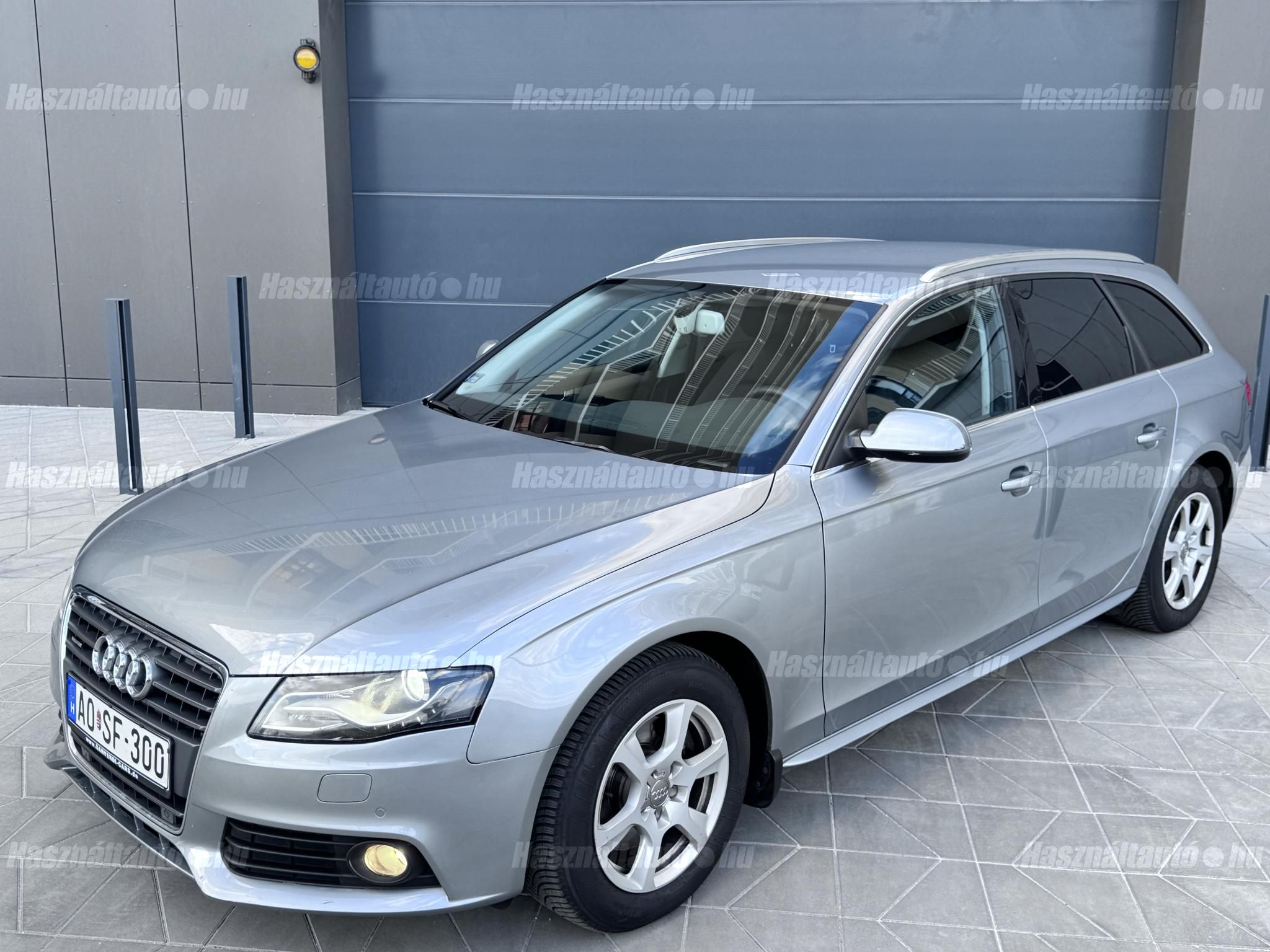 AUDI A4 2011/3 - 1