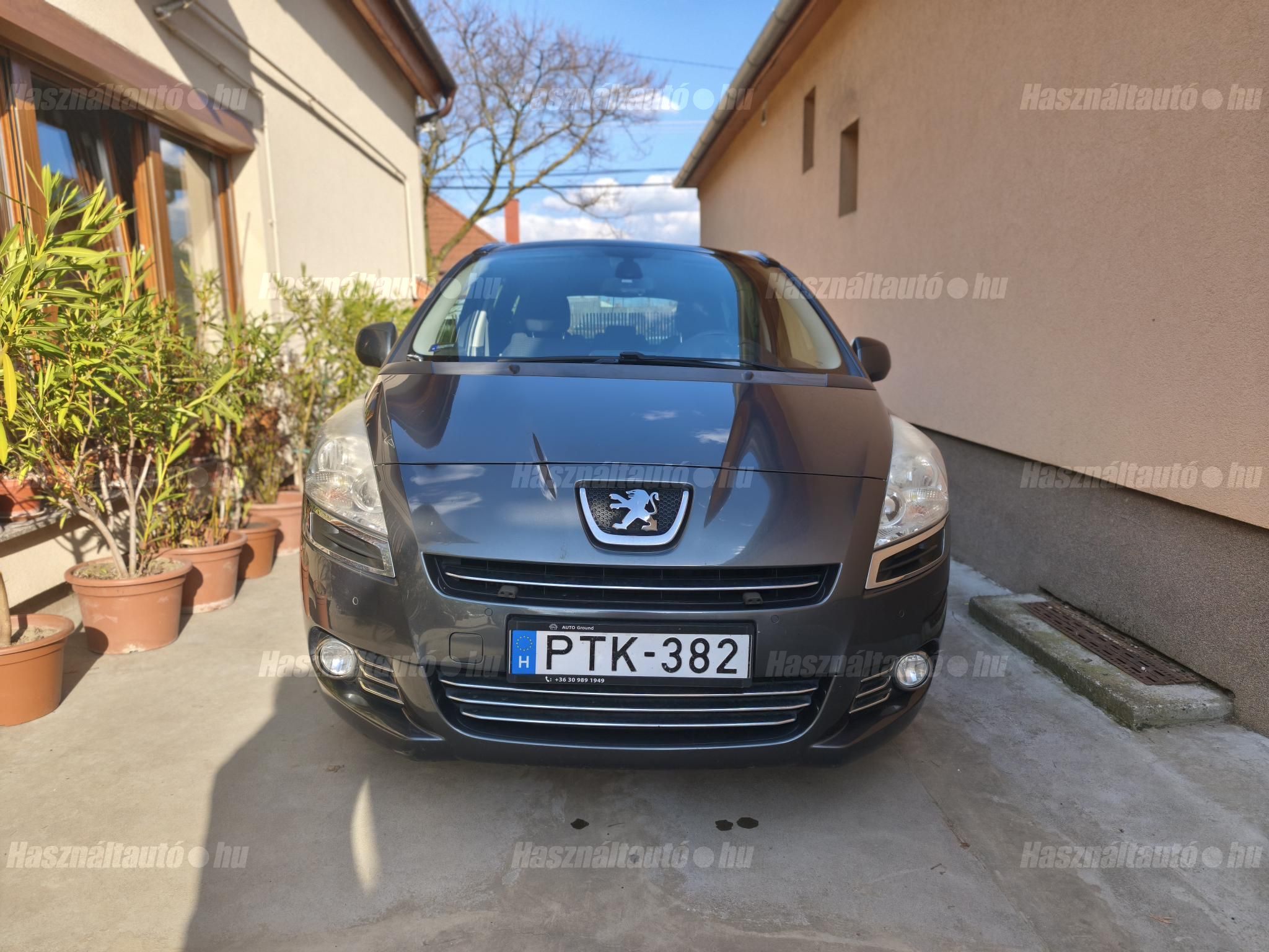 PEUGEOT 5008 2012 - 1