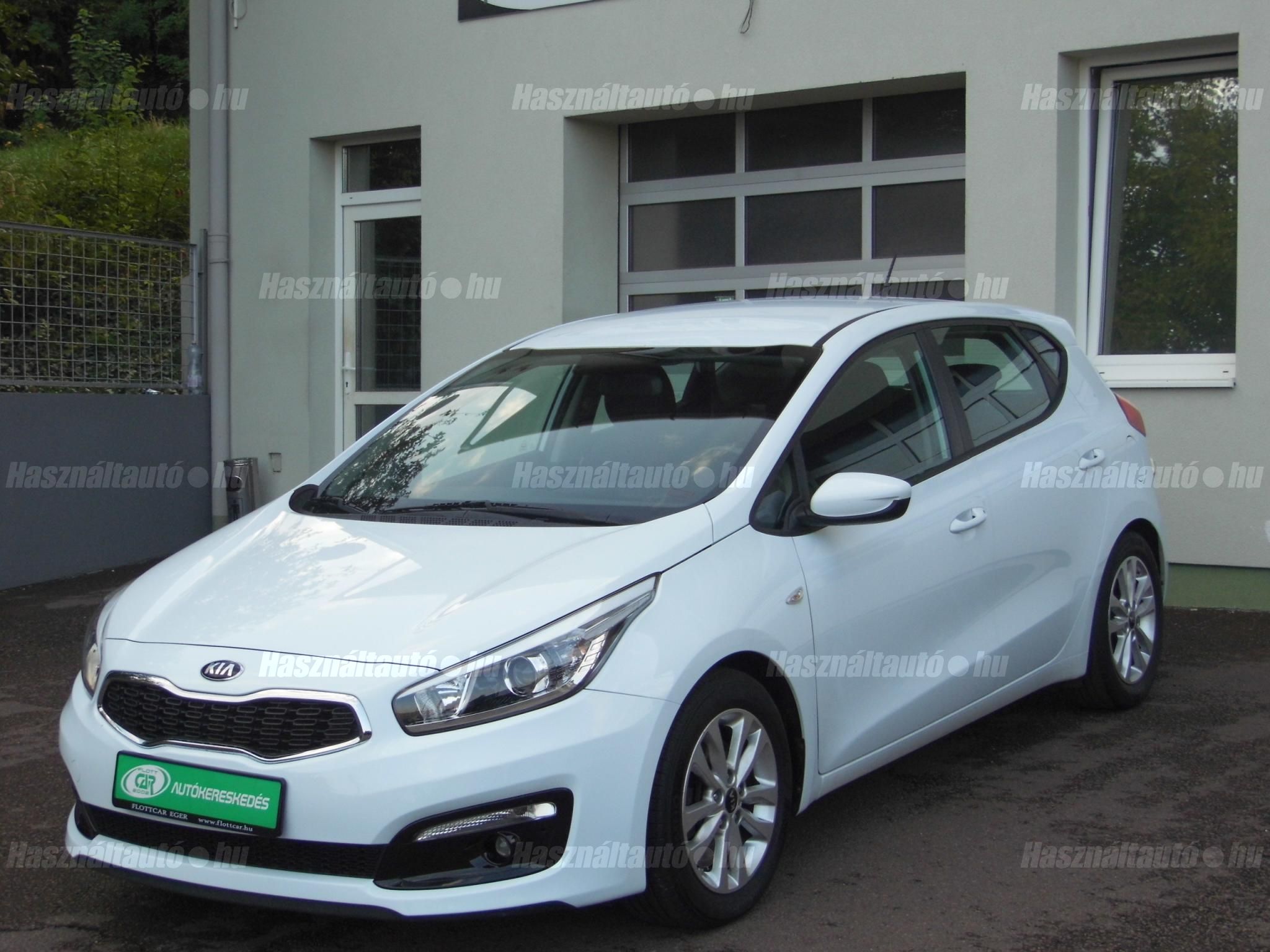 KIA CEE'D 2016/9 - 1