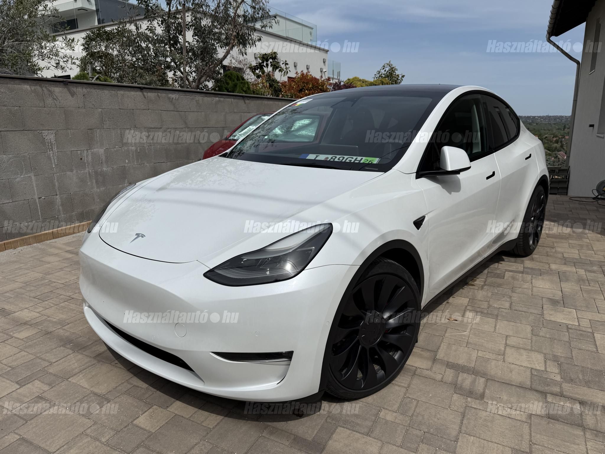 TESLA MODEL Y 2022/9 - 1