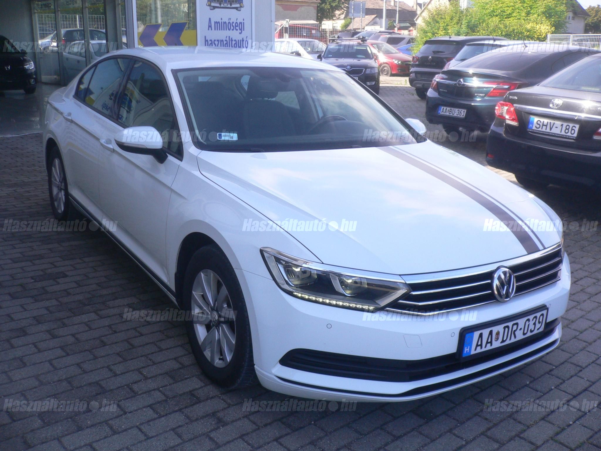 VOLKSWAGEN PASSAT VIII 2016/6 - 1