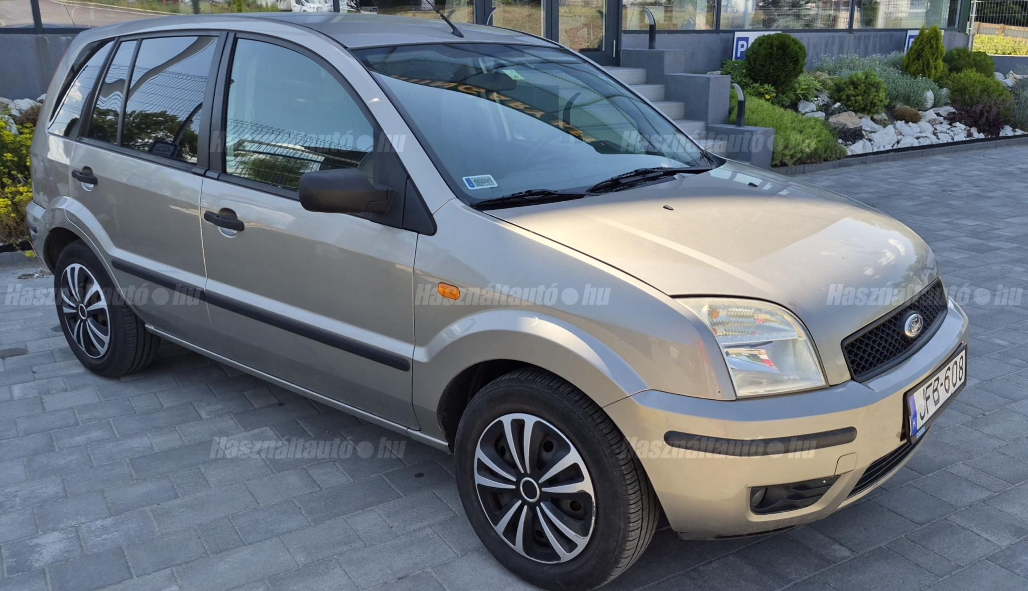 FORD FUSION 2004/4 - 1