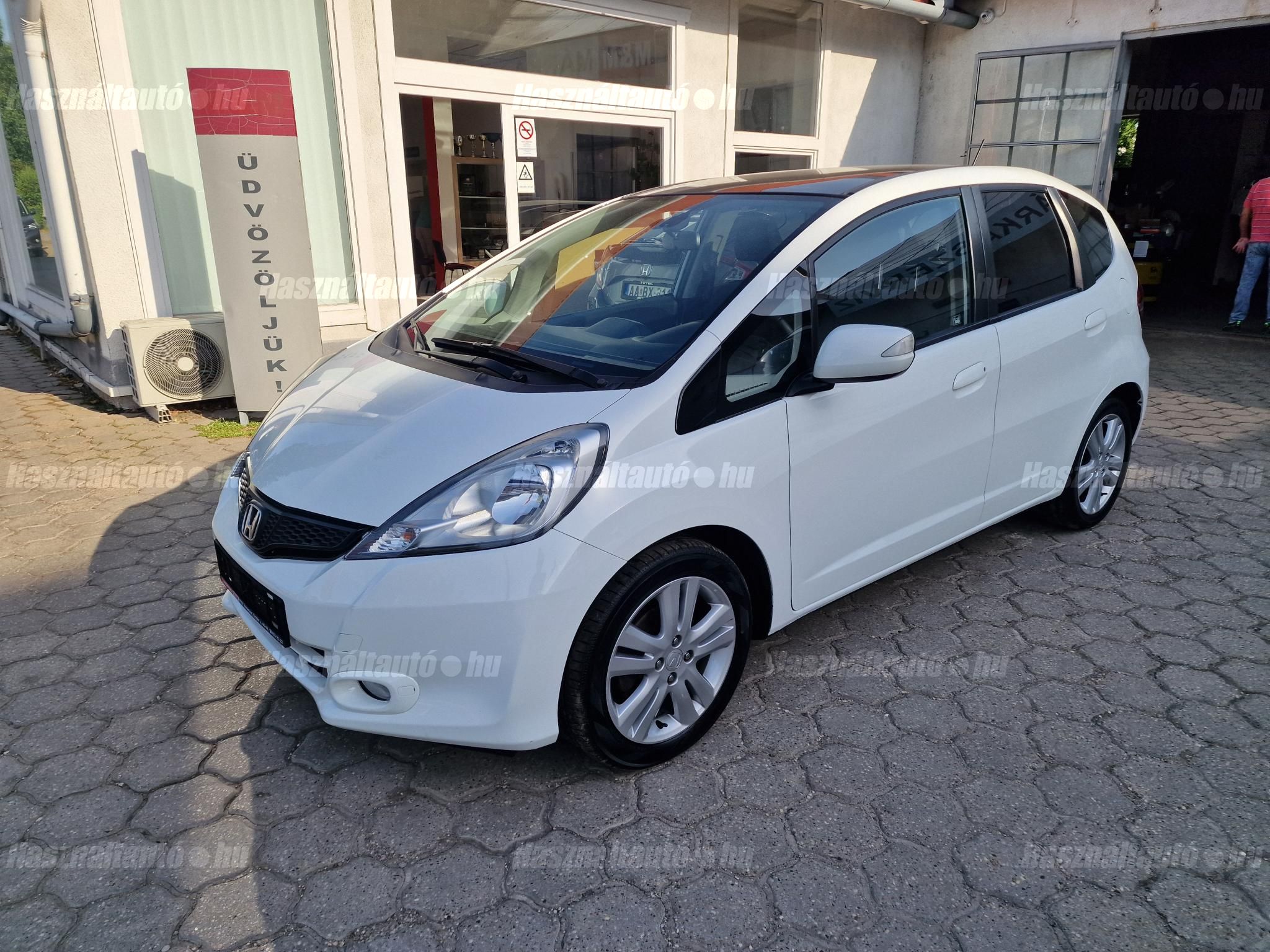 HONDA JAZZ 2012/4 - 1