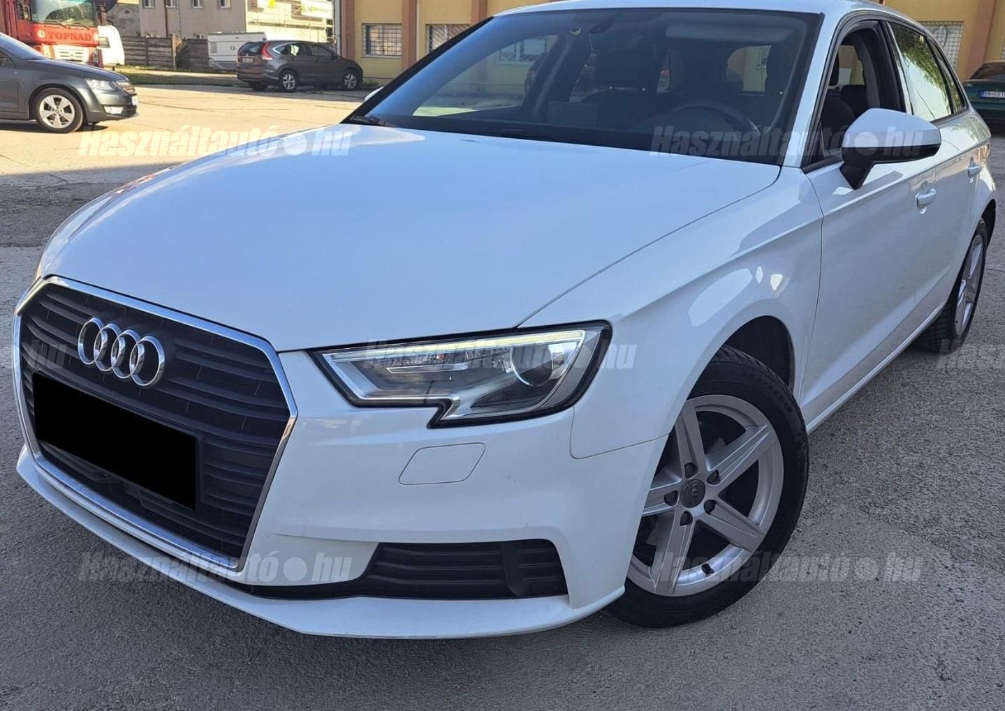 AUDI A3 2018 - 1