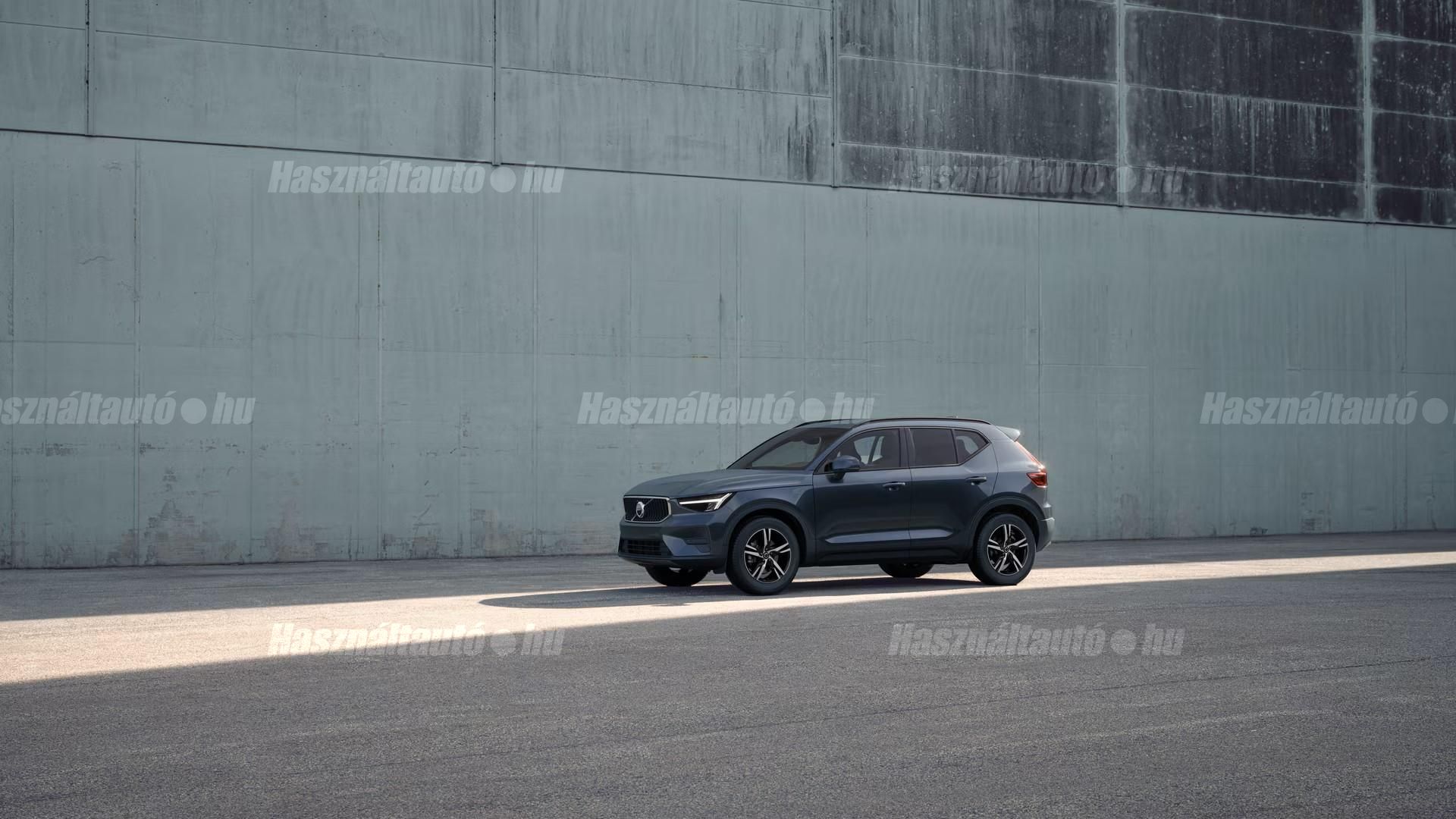 VOLVO XC40 2026 - 1