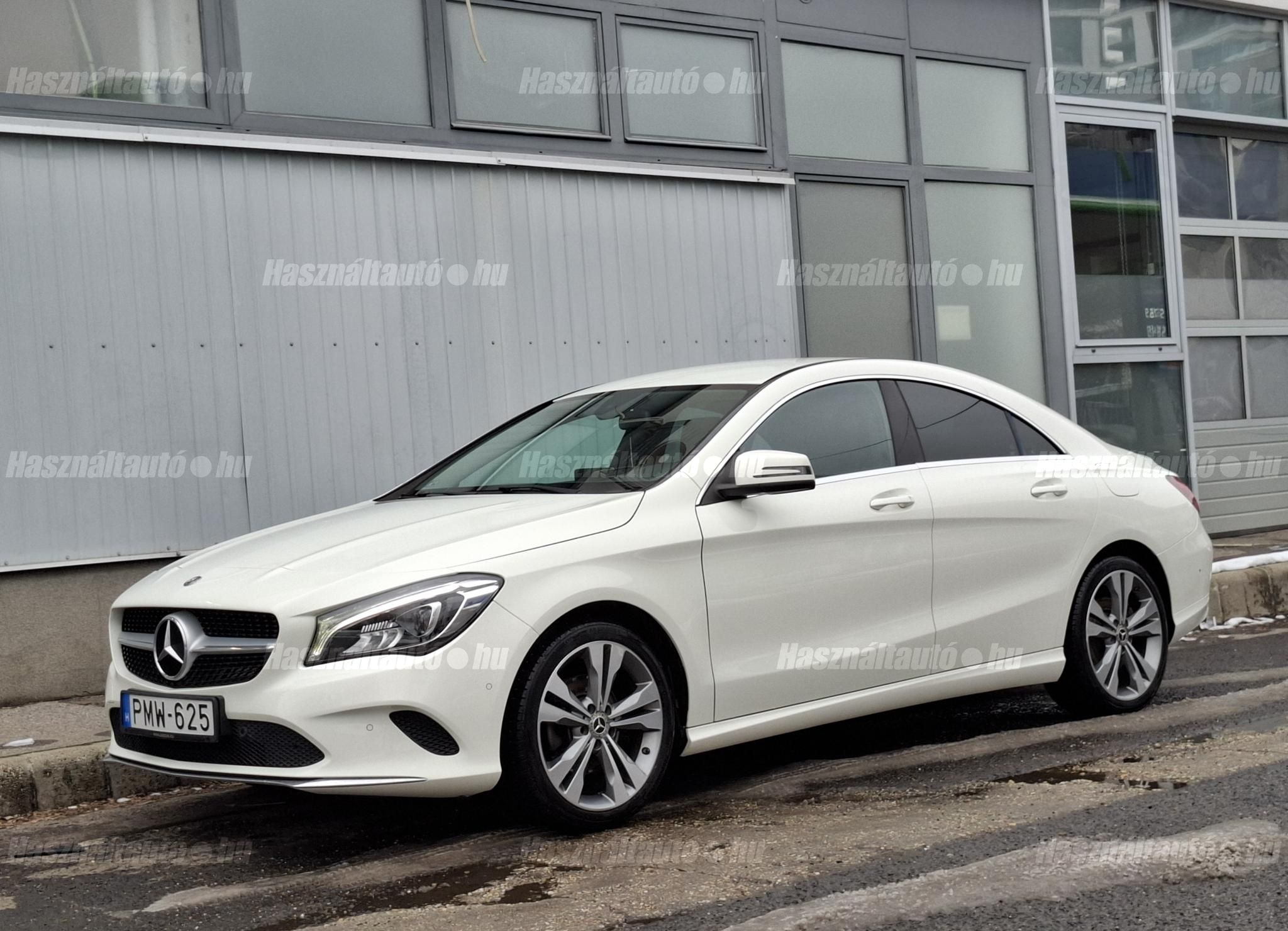 MERCEDES-BENZ CLA 220 2018/1 - 1
