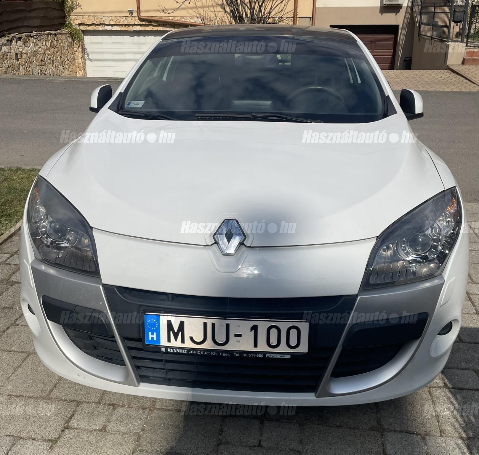 RENAULT MEGANE 2011 - 1