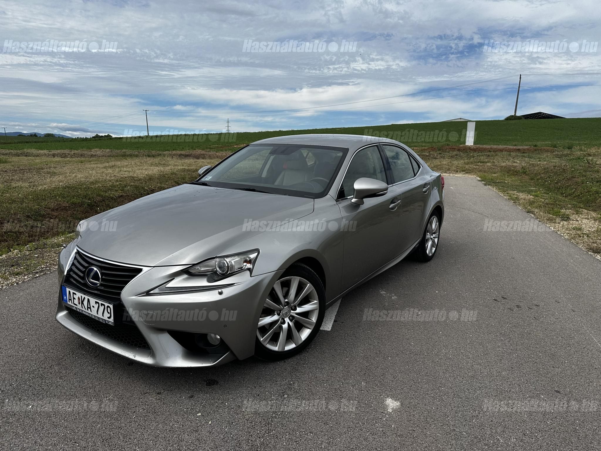 LEXUS IS 2013/12 - 1