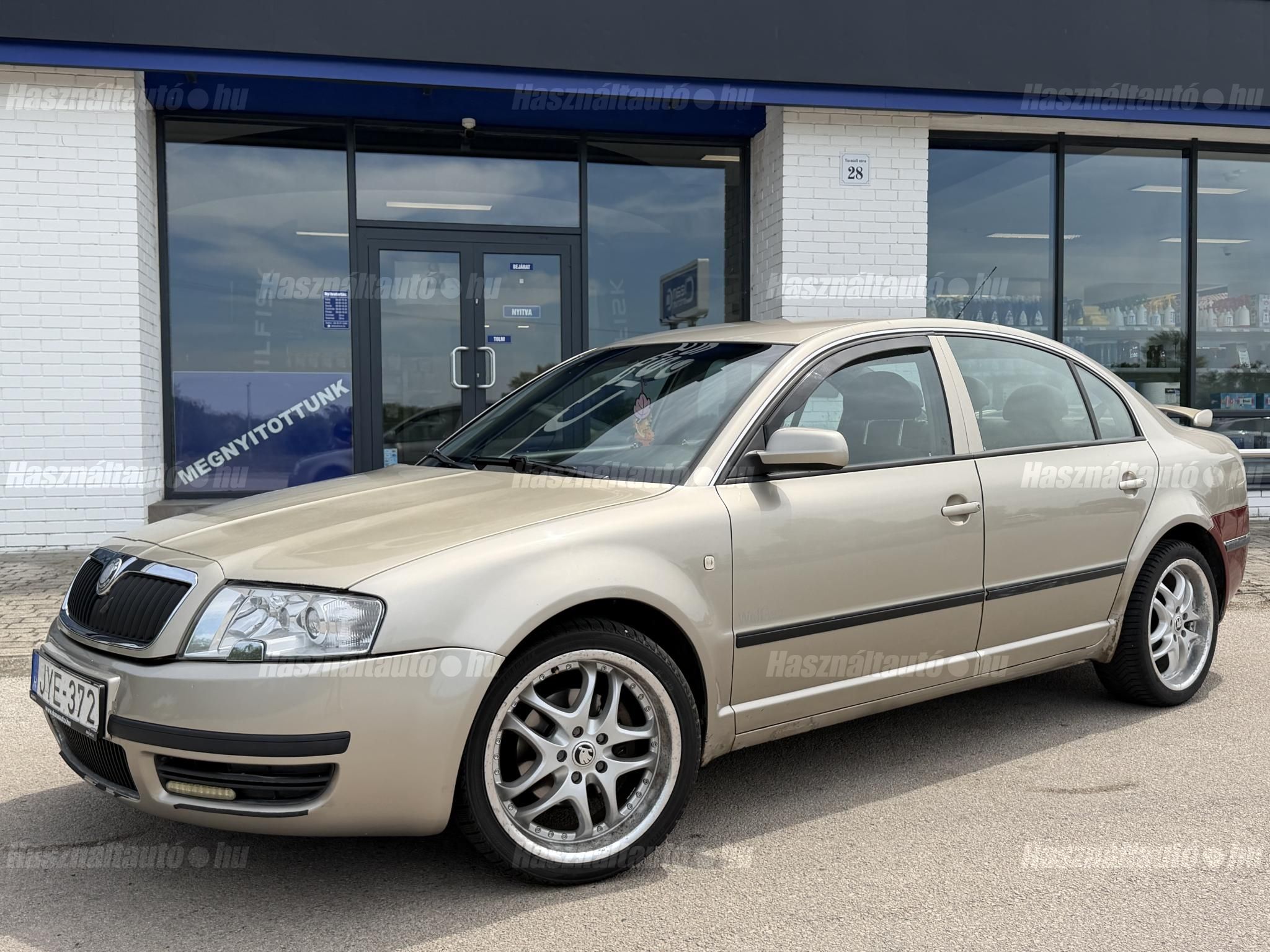 SKODA SUPERB 2005/11 - 1