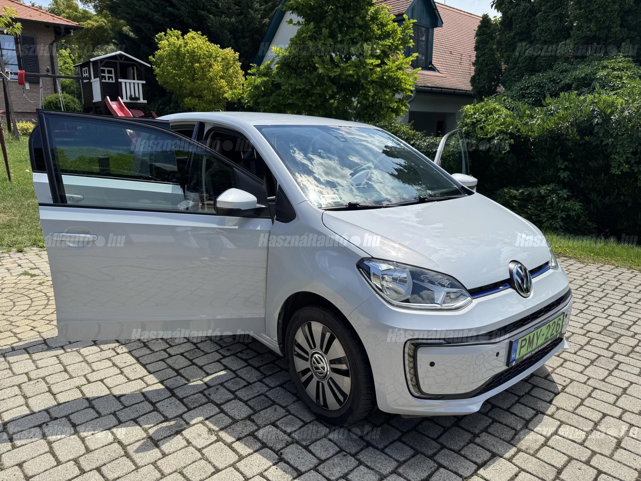 VOLKSWAGEN UP 2017/10 - 1