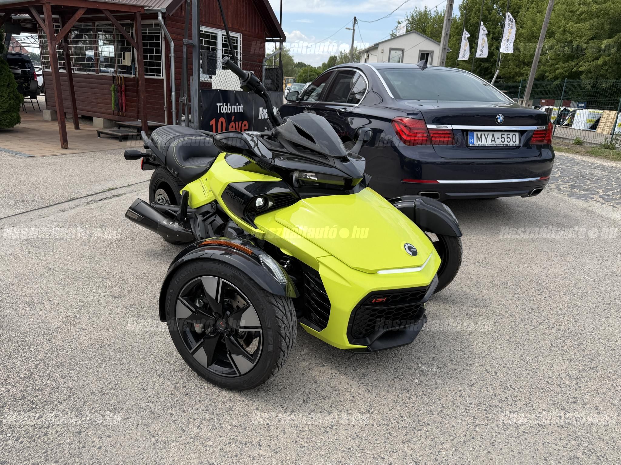 CAN-AM SPYDER 2023/5 - 1
