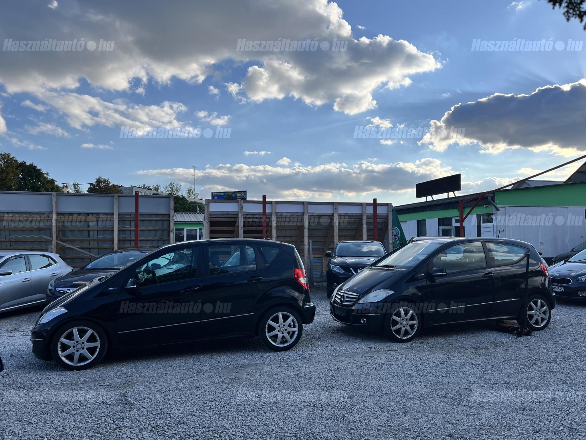 MERCEDES-BENZ A 200 2010/9 - 1