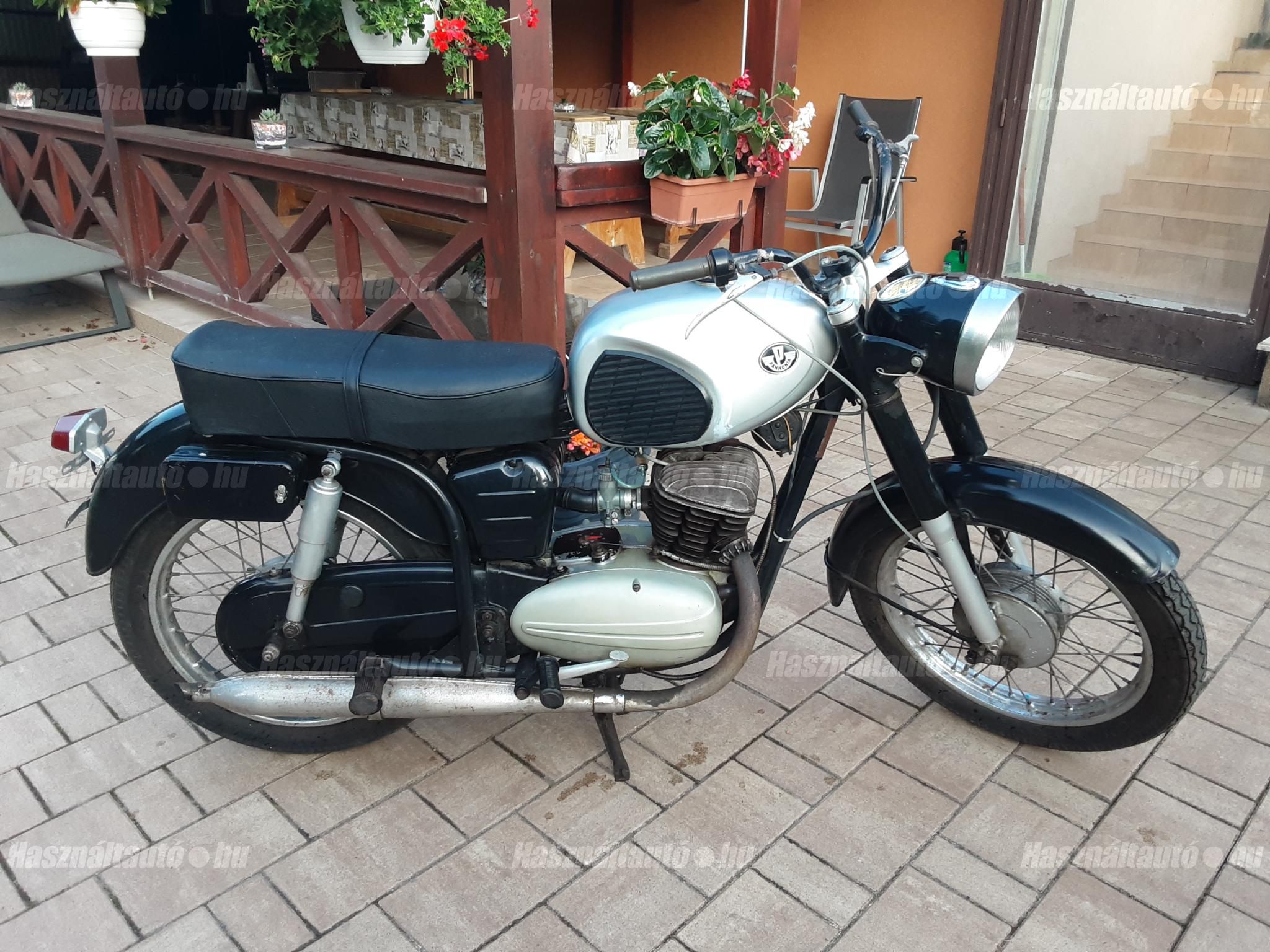 PANNONIA P10 1970/12 - 1