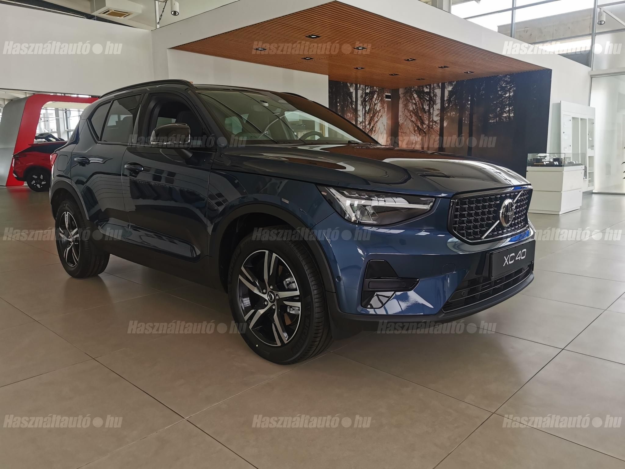 VOLVO XC40 2026 - 1