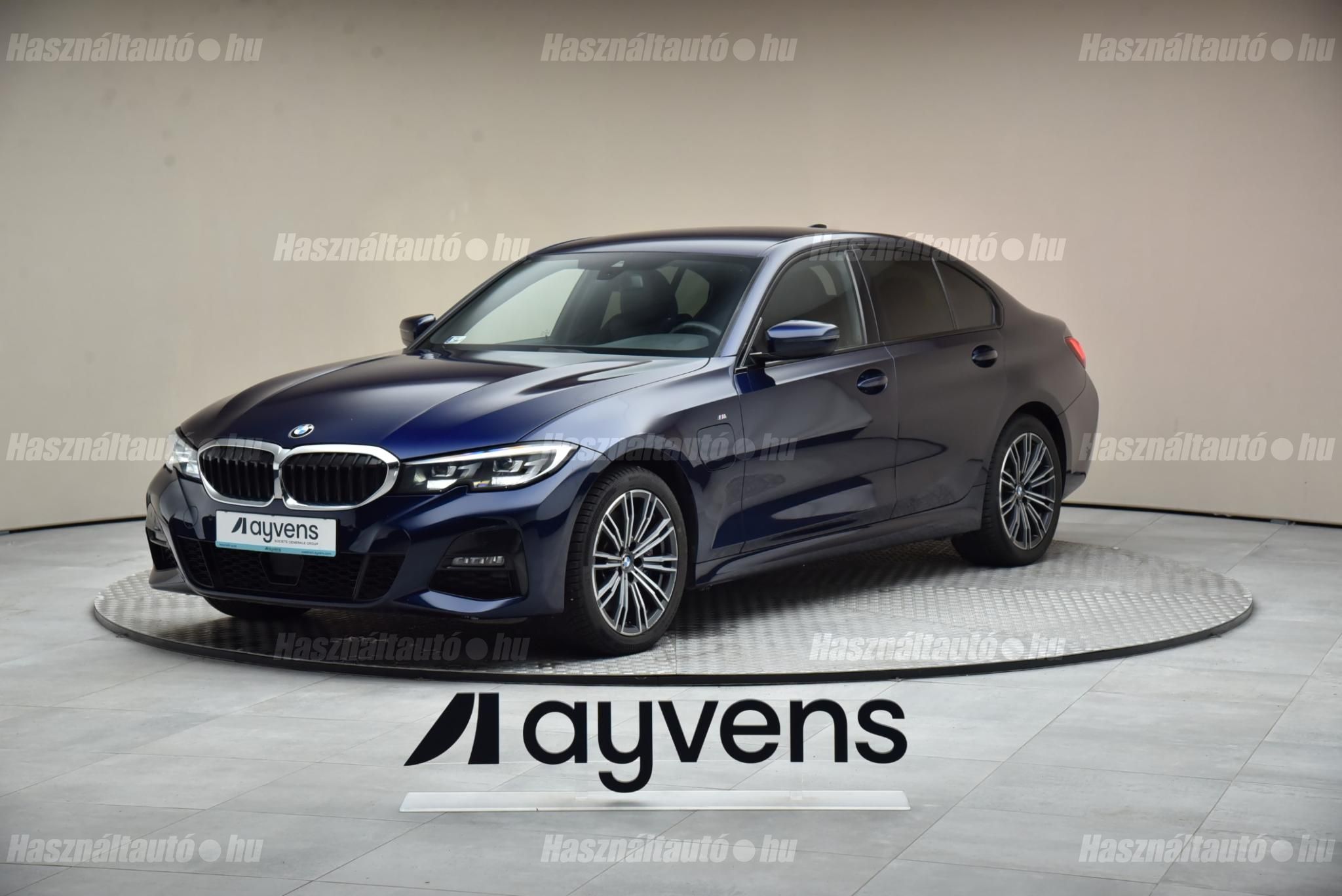 BMW 330 2020/8 - 1
