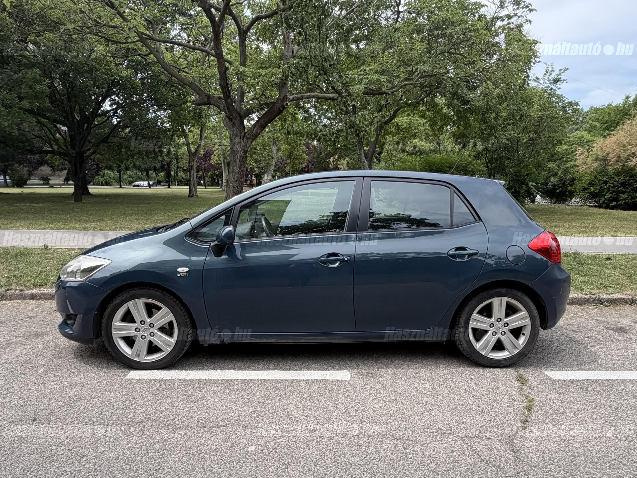 TOYOTA AURIS 2008/7 - 1