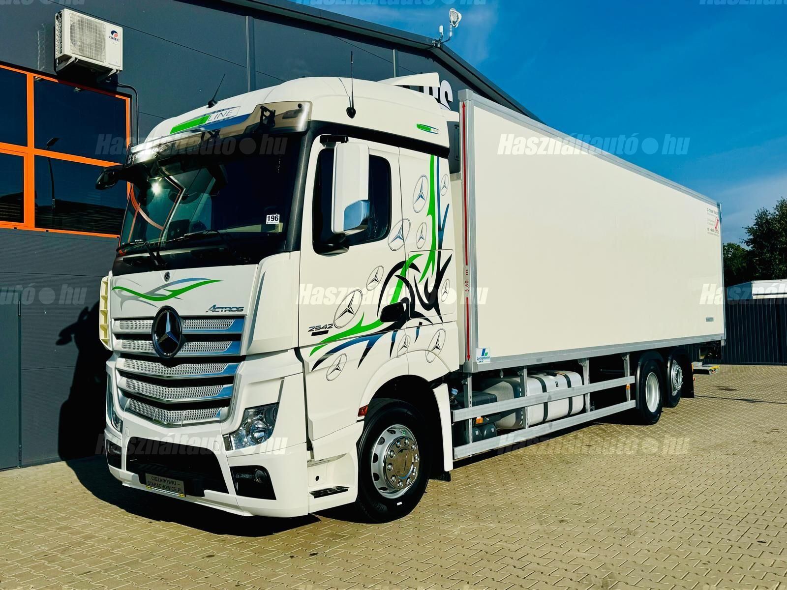 MERCEDES-BENZ 2019/7 - 1