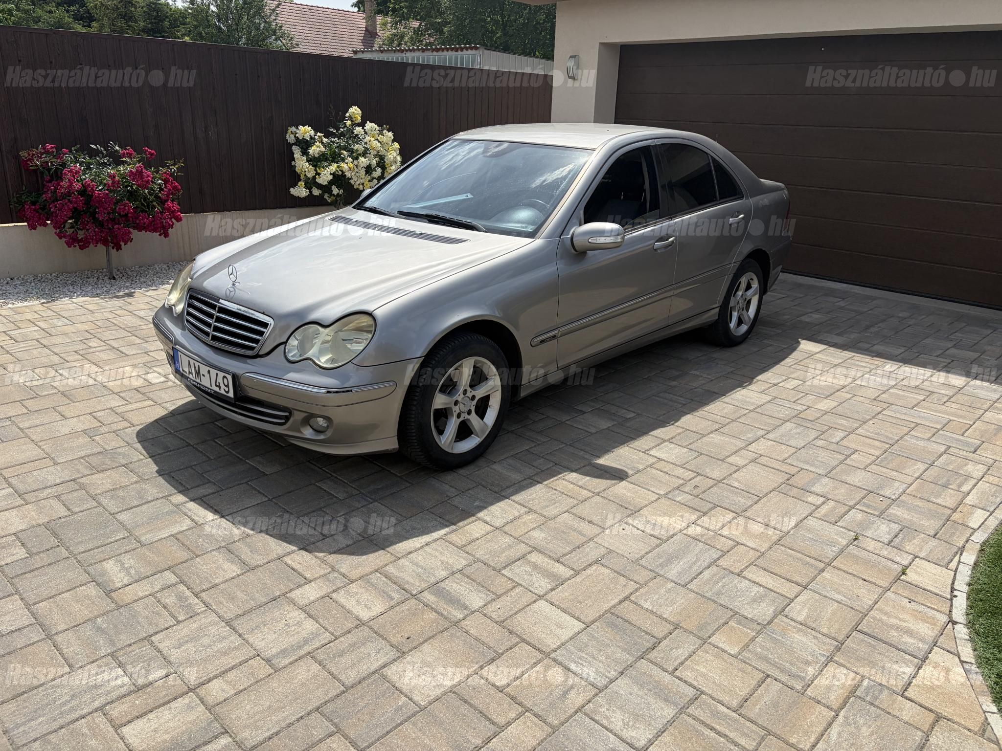 MERCEDES-BENZ C 220 2004/12 - 1