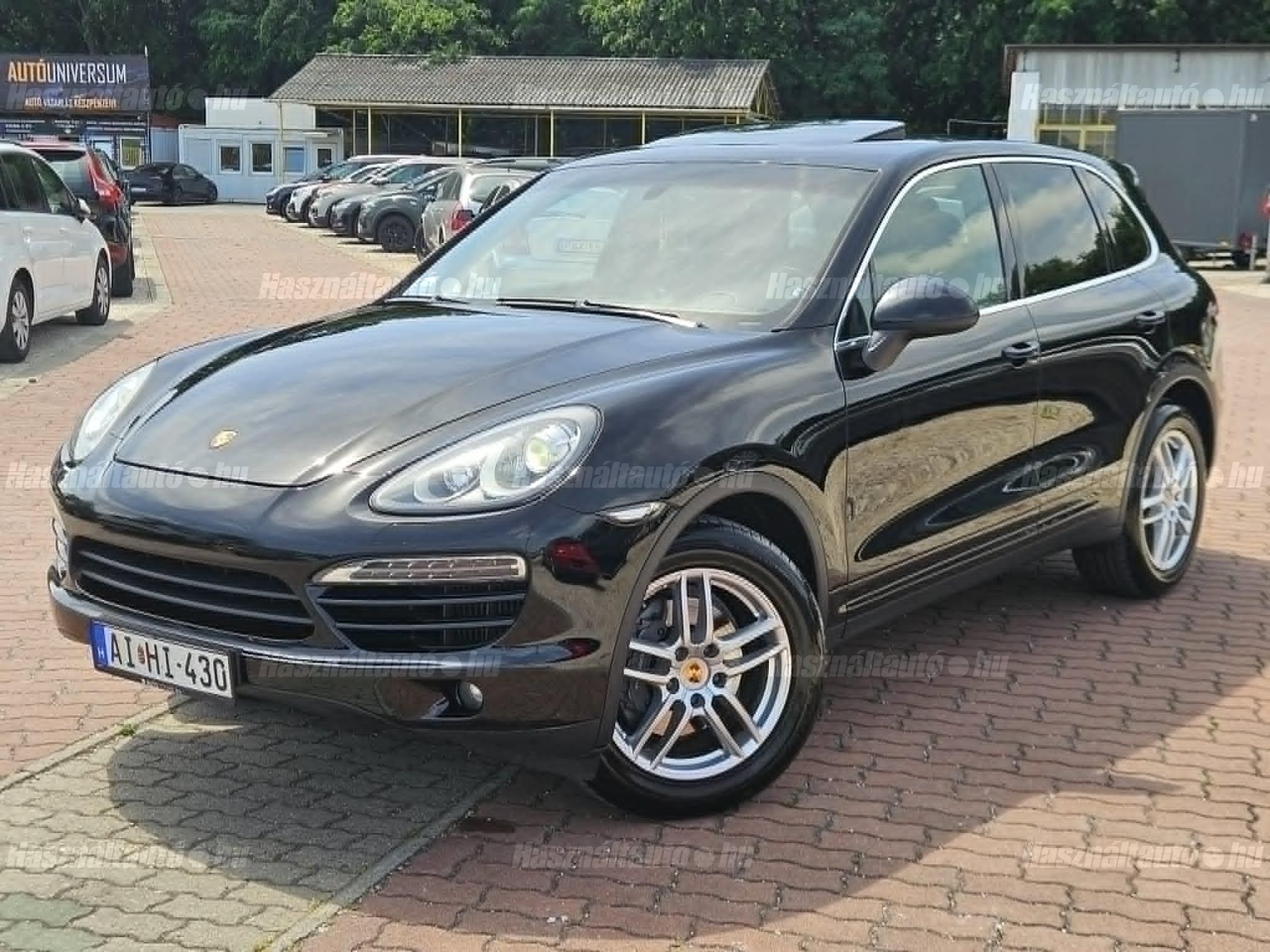 PORSCHE CAYENNE 2010/6 - 1