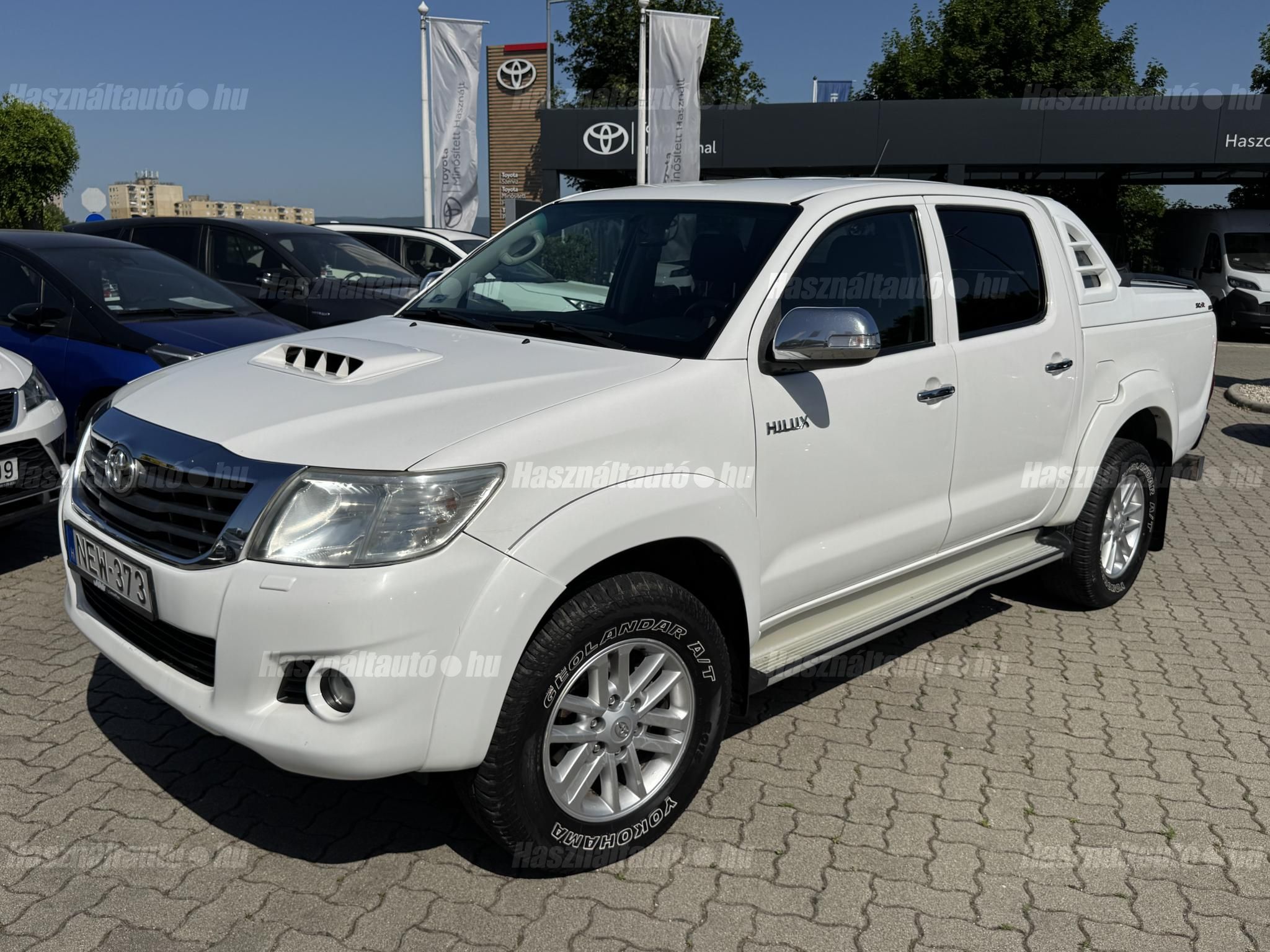 TOYOTA HILUX 2015/6 - 1