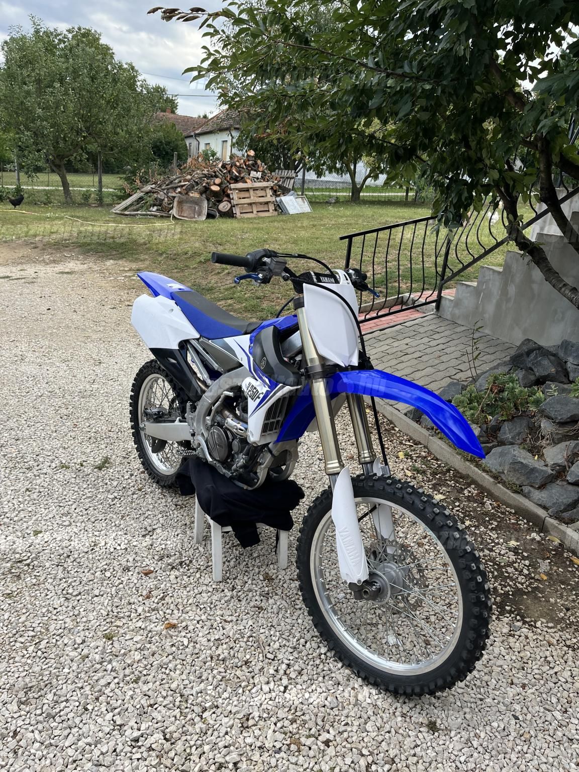 YAMAHA YZ 250 F 2015/8 - 1