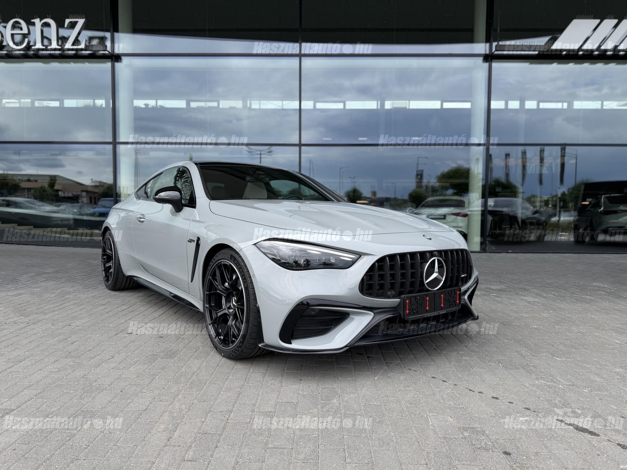 MERCEDES-AMG CLE 2025 - 1