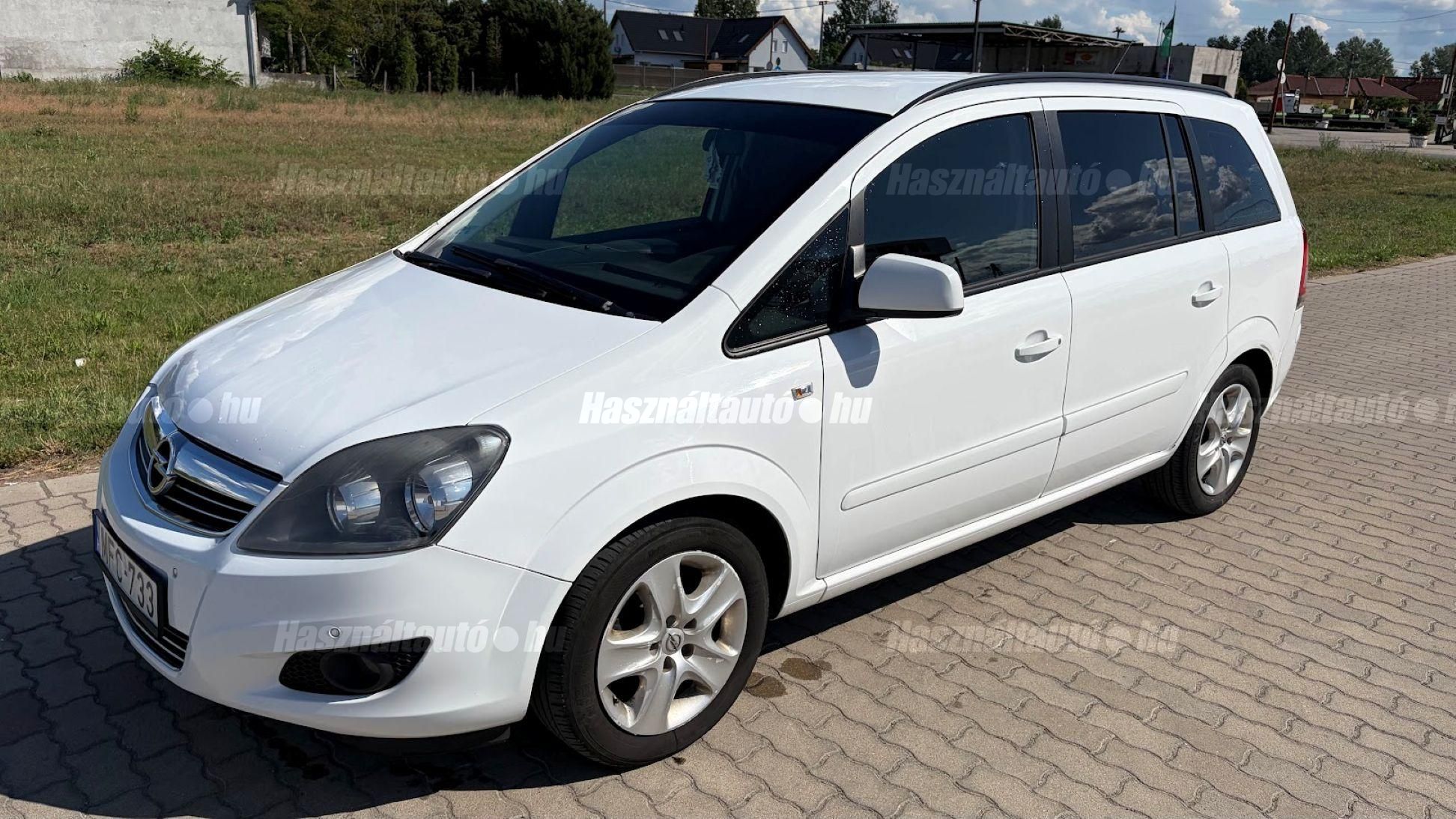 OPEL ZAFIRA B 2012/12 - 1