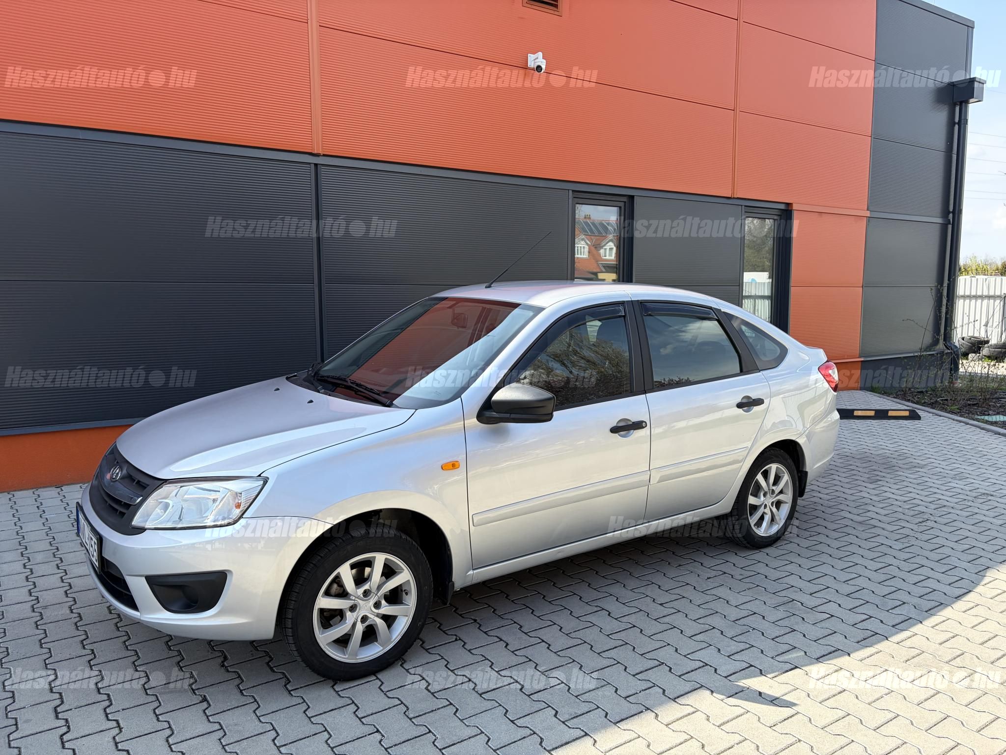 LADA GRANTA 2016/9 - 1