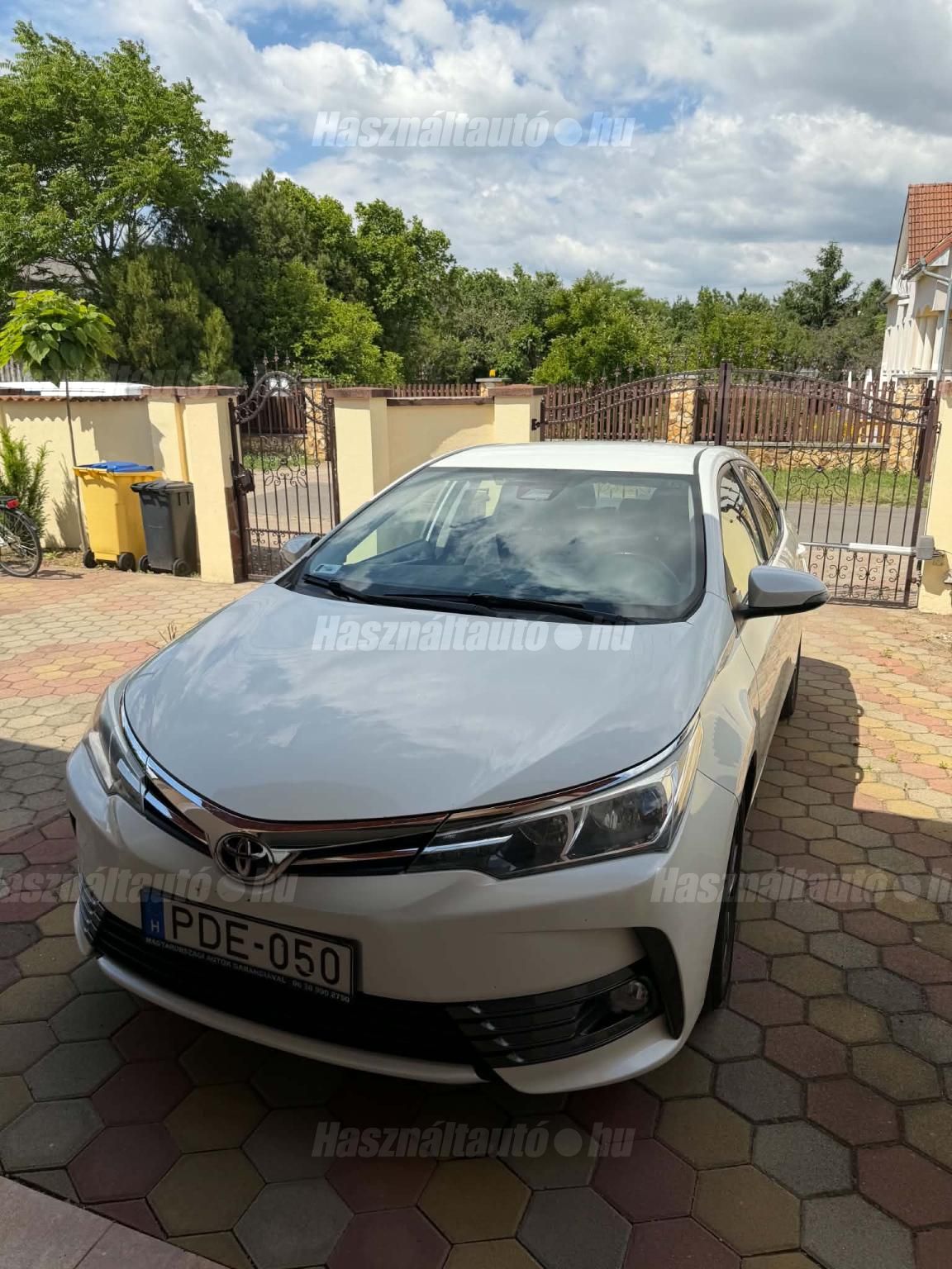 TOYOTA COROLLA 2017/6 - 1
