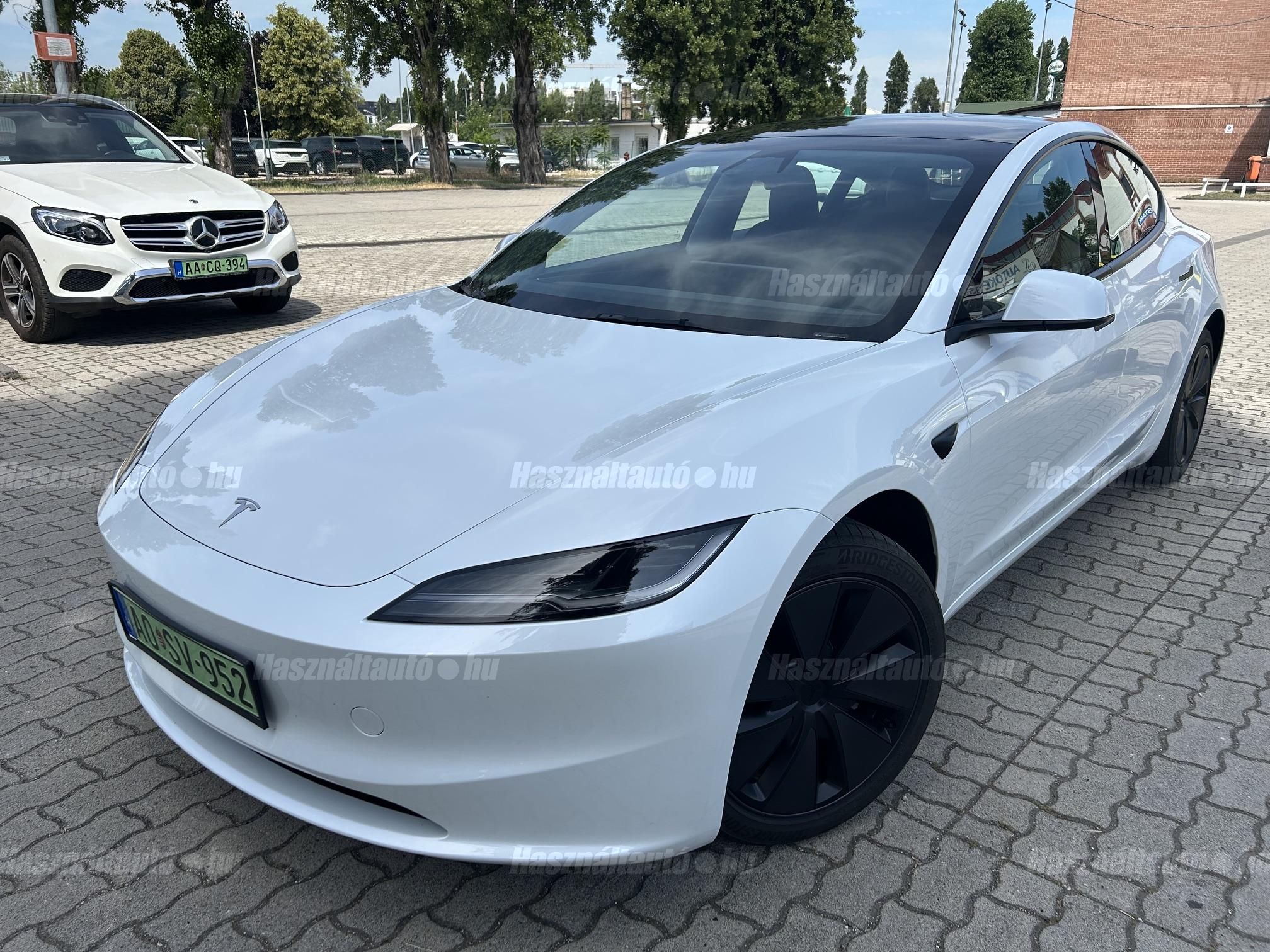 TESLA MODEL 3 2024/12 - 1