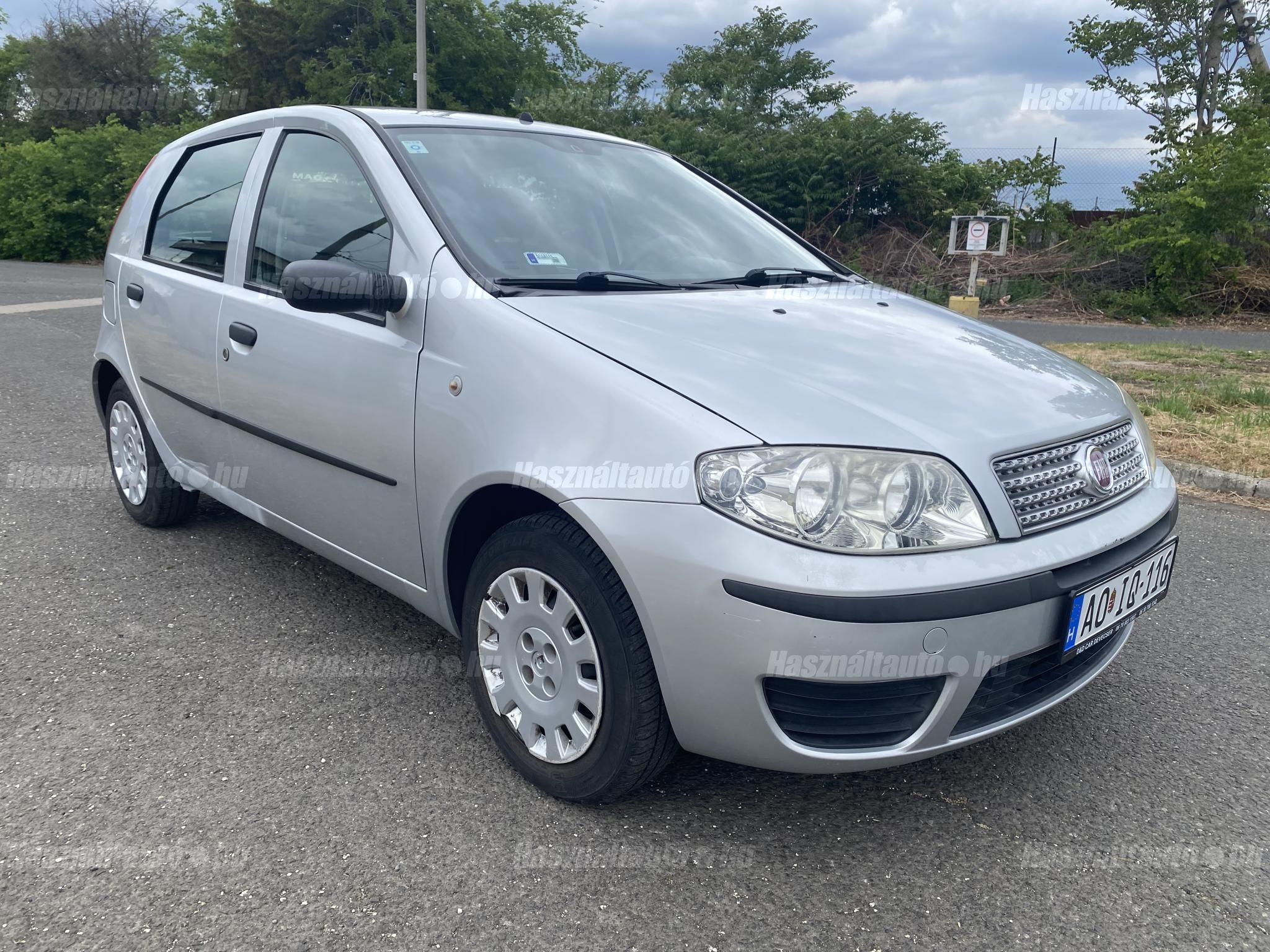 FIAT PUNTO 2010/2 - 1