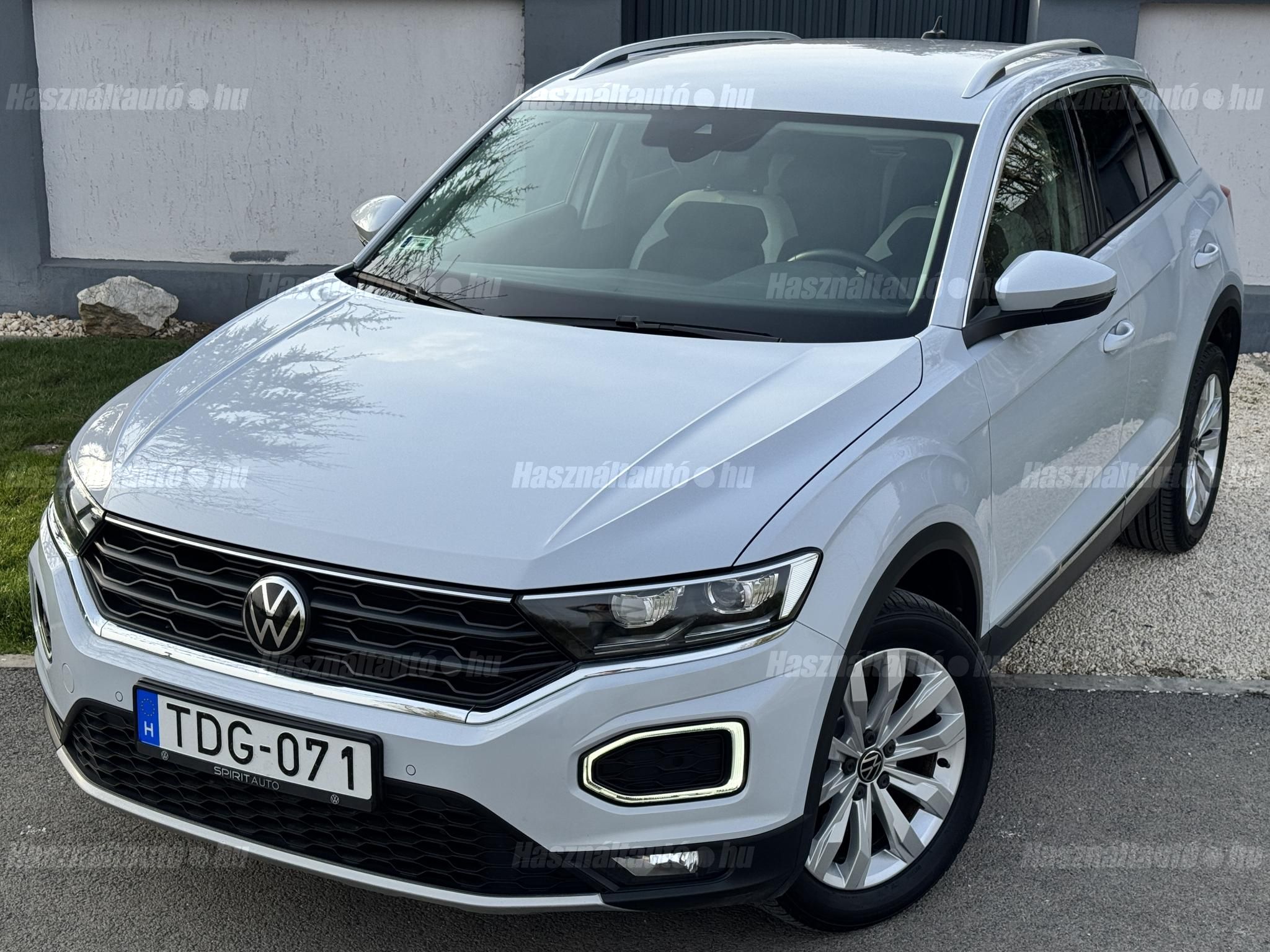 VOLKSWAGEN T-ROC 2022/12 - 1