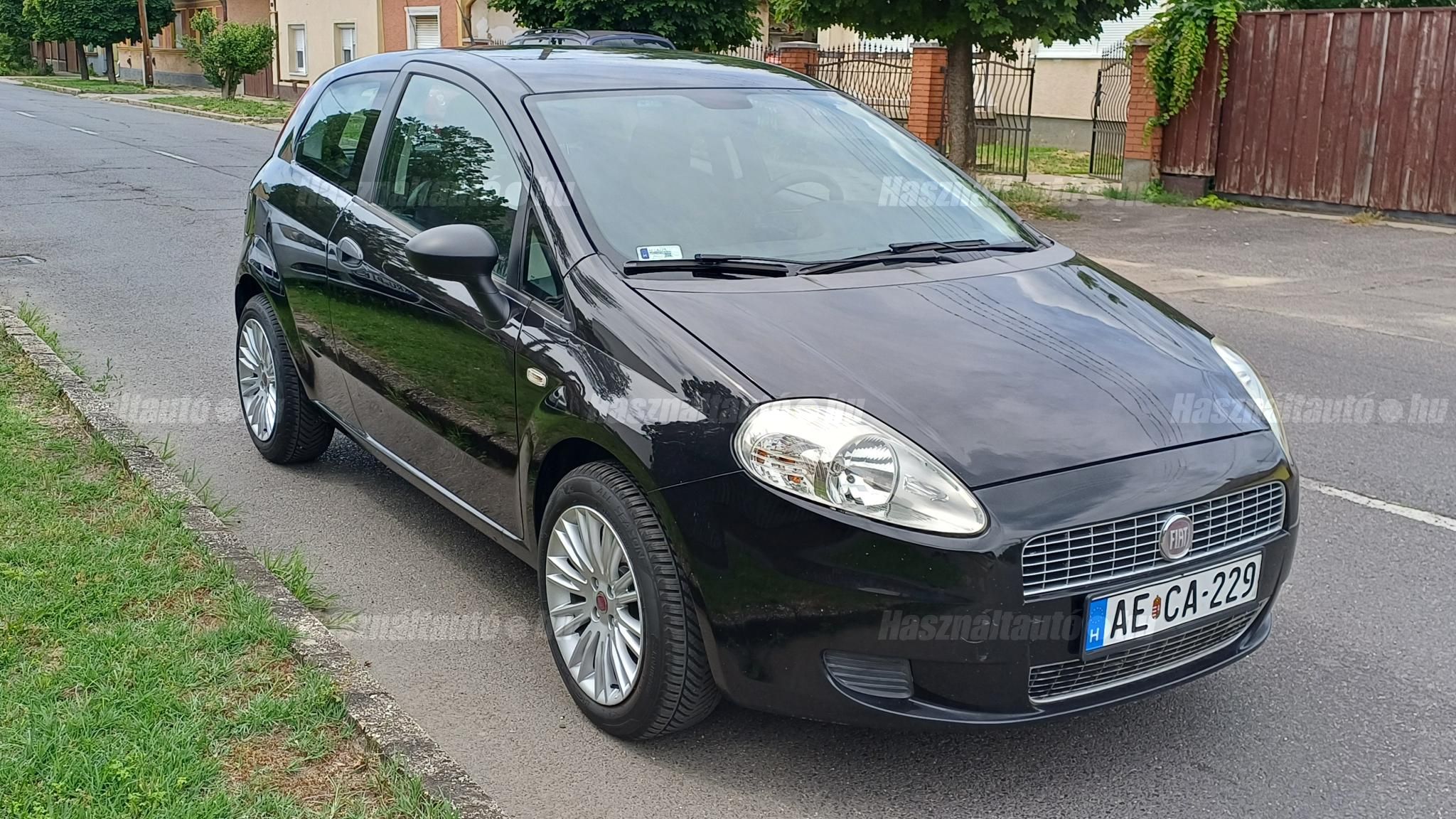 FIAT GRANDE PUNTO 2009/6 - 1