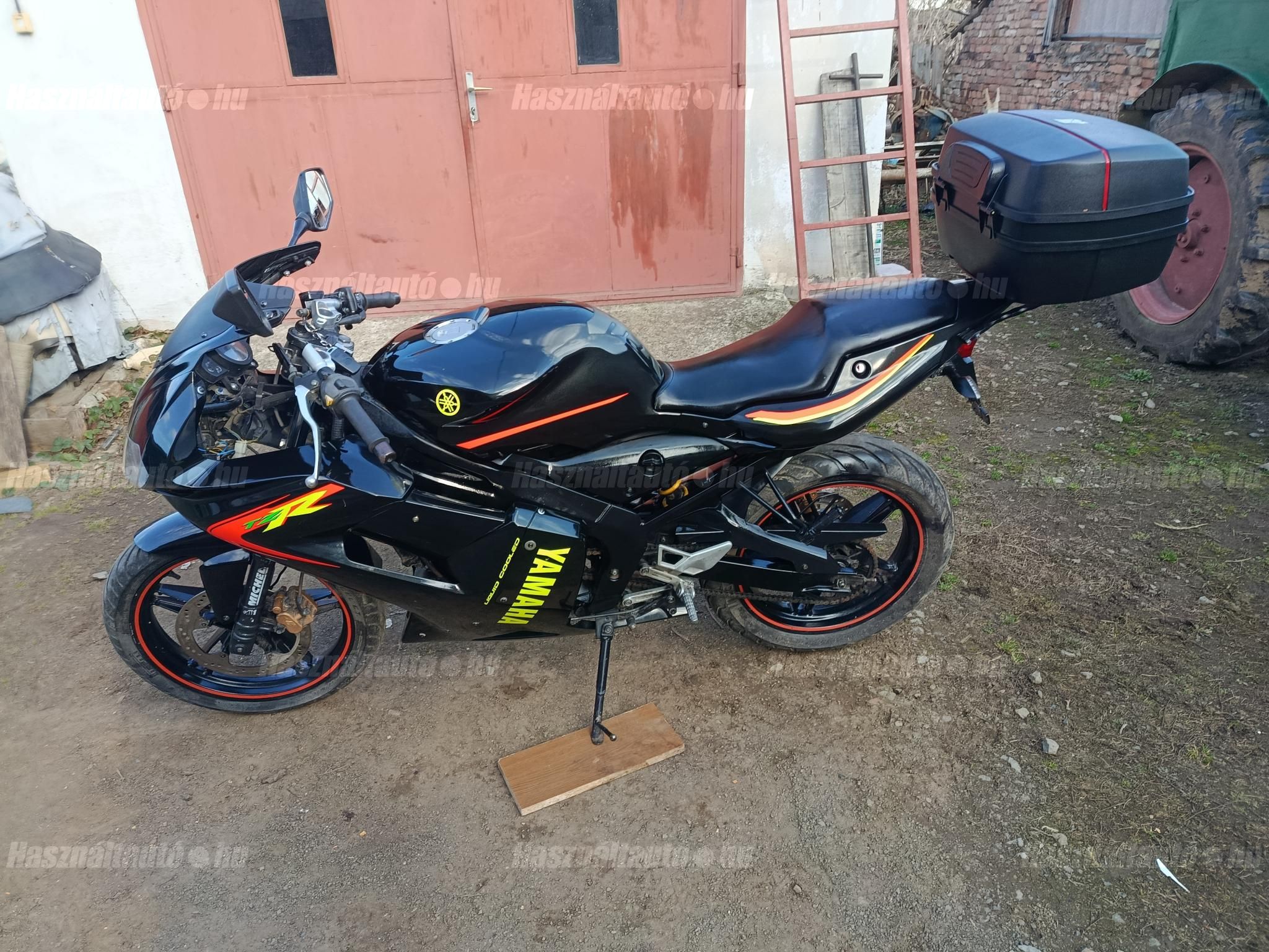 YAMAHA TZR 50 2012 - 1