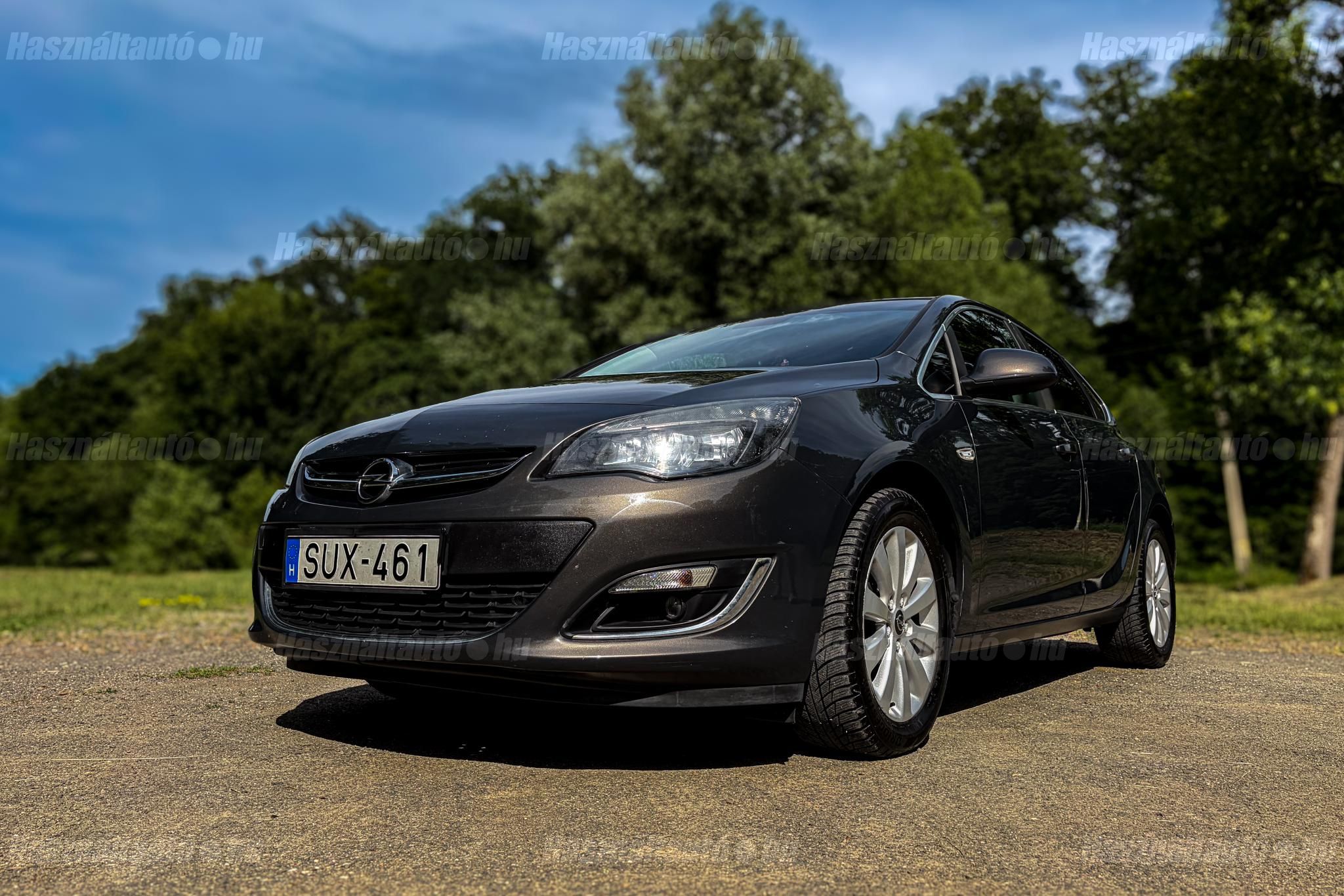 OPEL ASTRA J 2015/3 - 1
