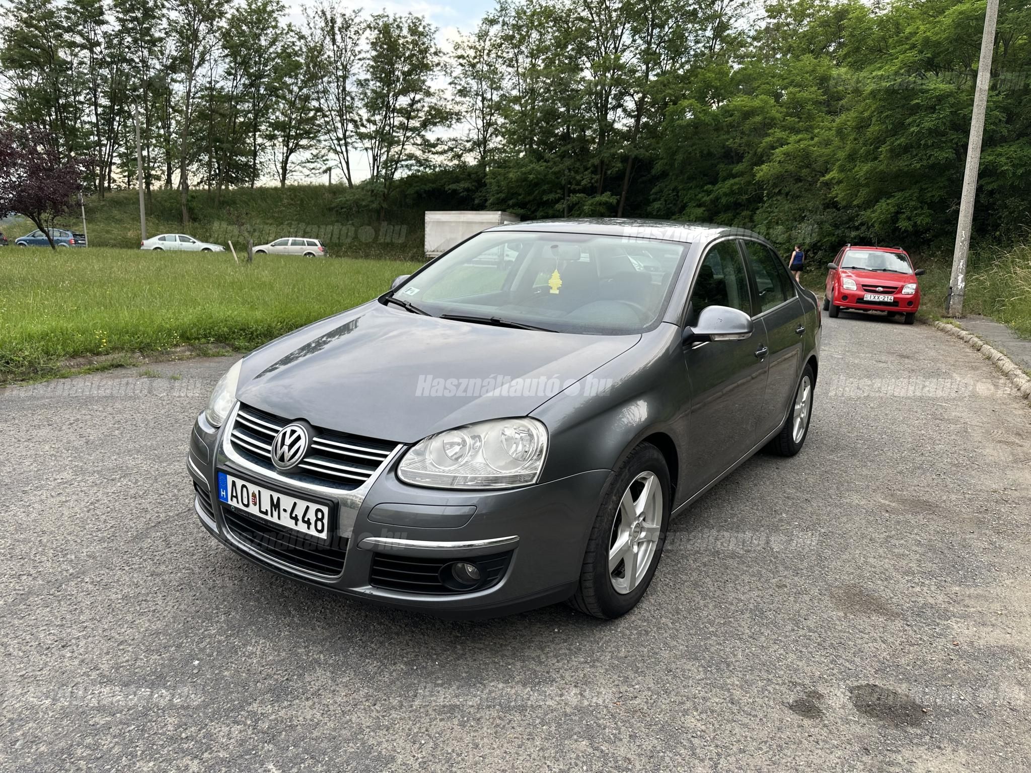 VOLKSWAGEN JETTA 2010/1 - 1