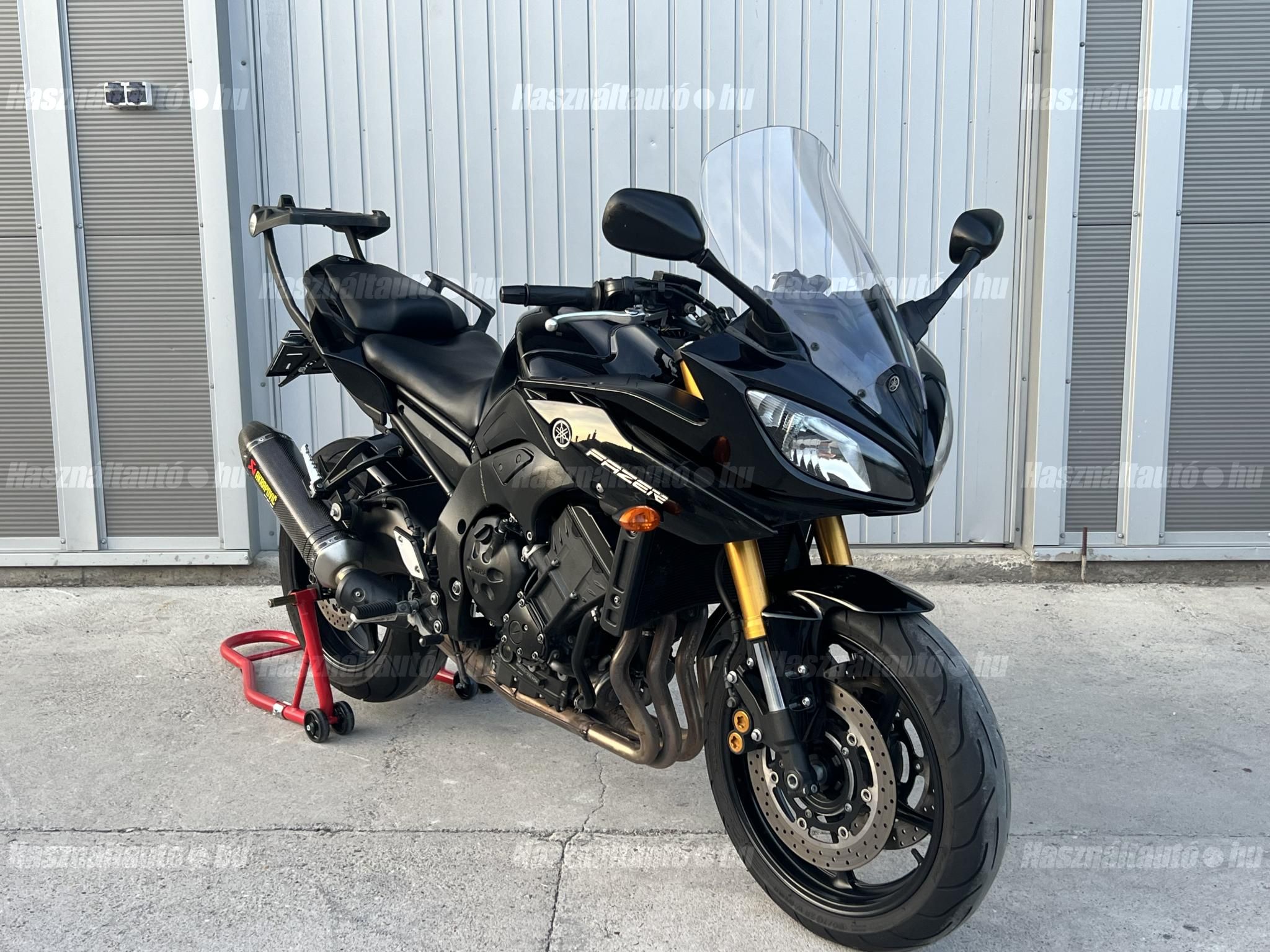 YAMAHA FZ8-S 2010/6 - 1