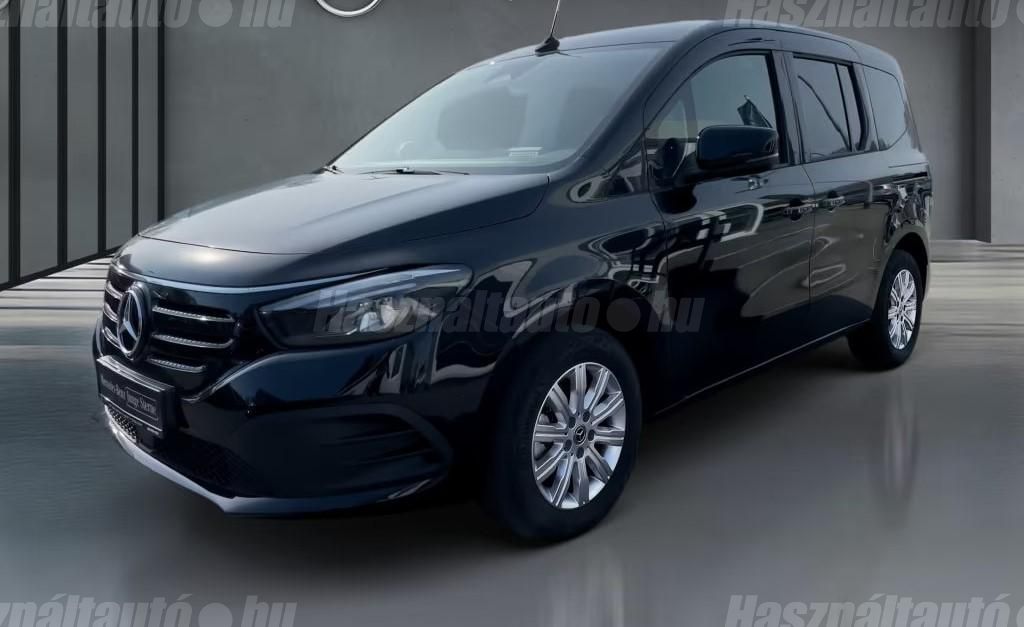MERCEDES-BENZ EQT 2024/12 - 1