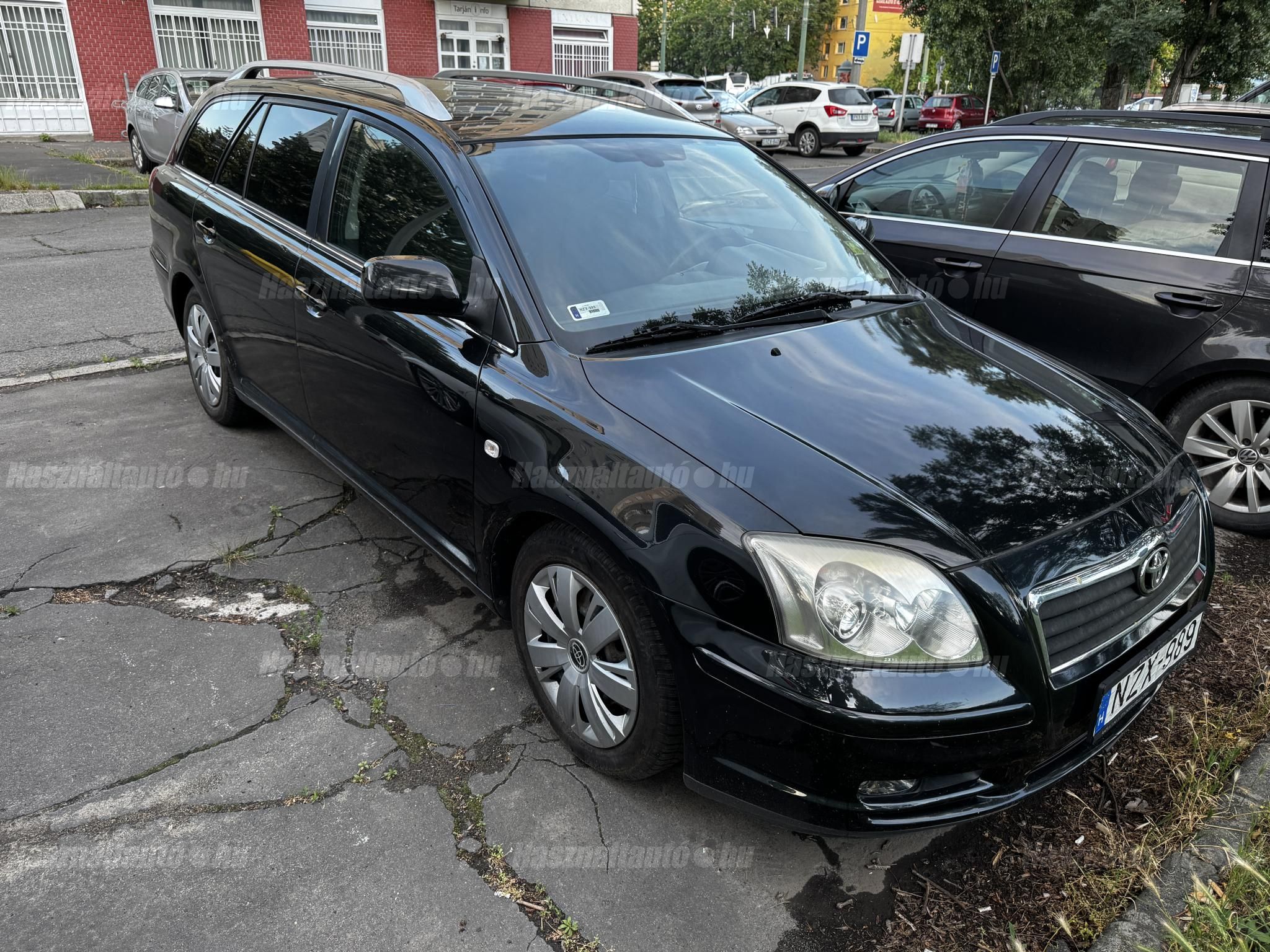 TOYOTA AVENSIS 2004/4 - 1