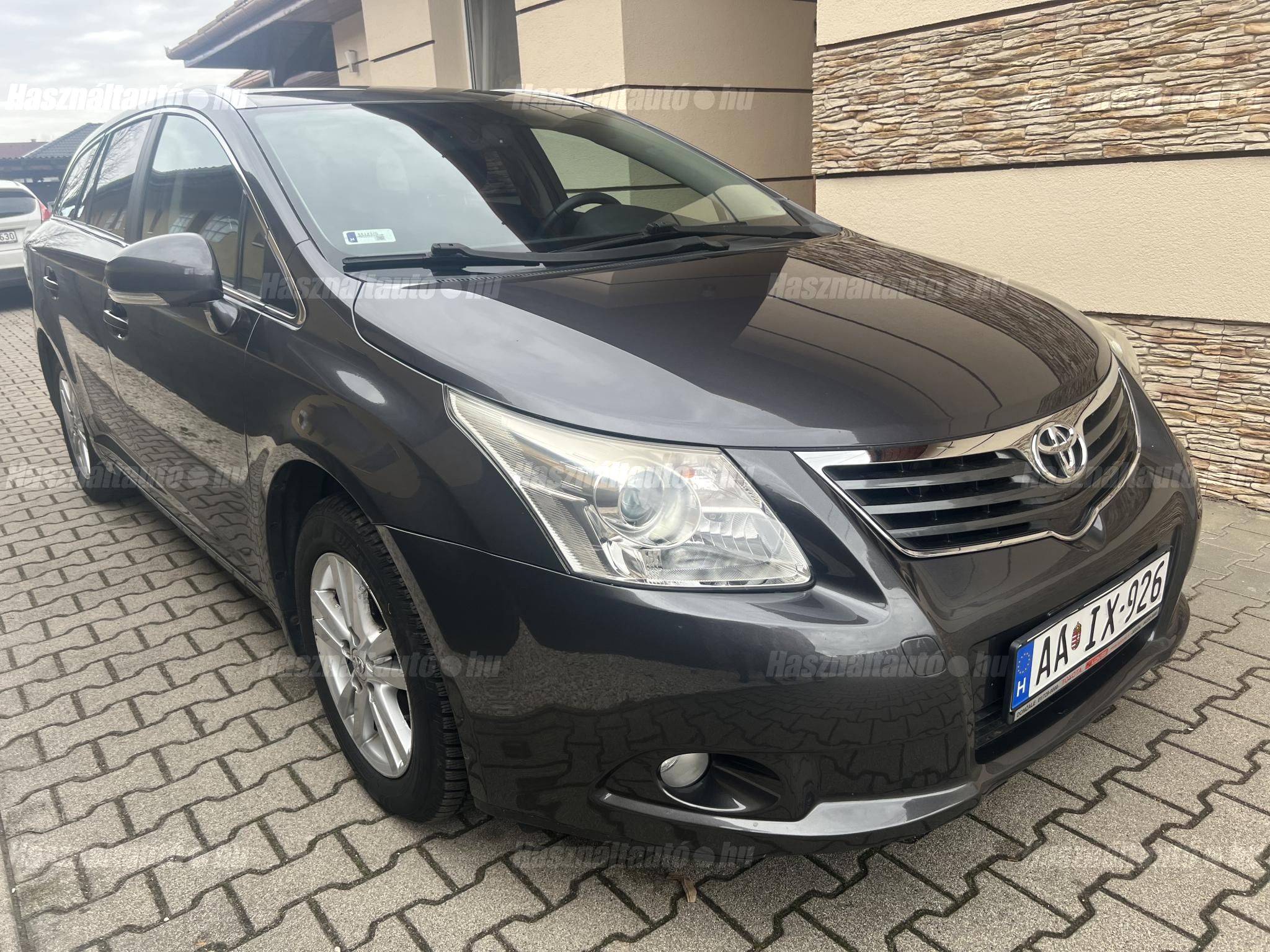 TOYOTA AVENSIS 2009/11 - 1