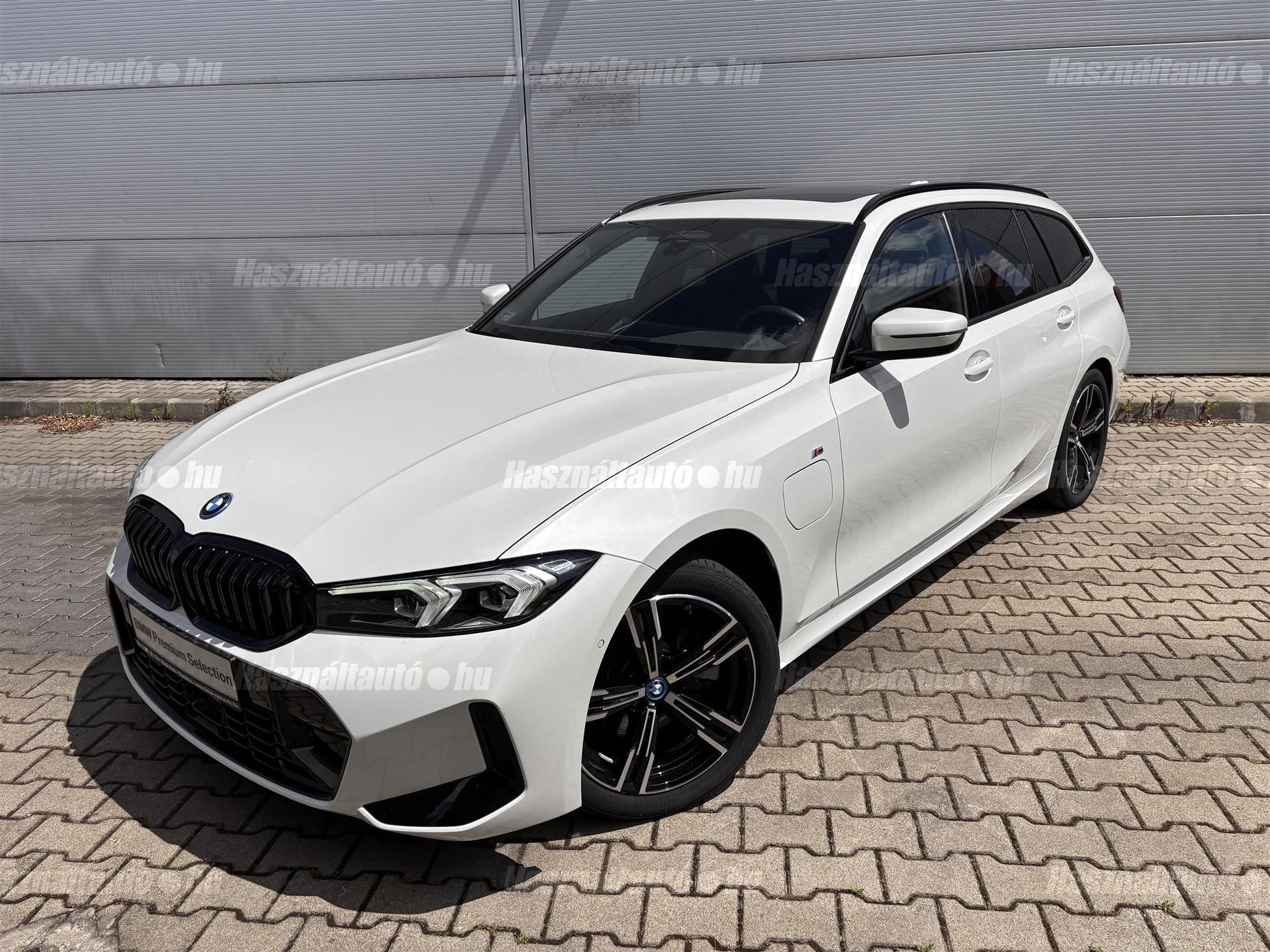 BMW 330 2024/9 - 1