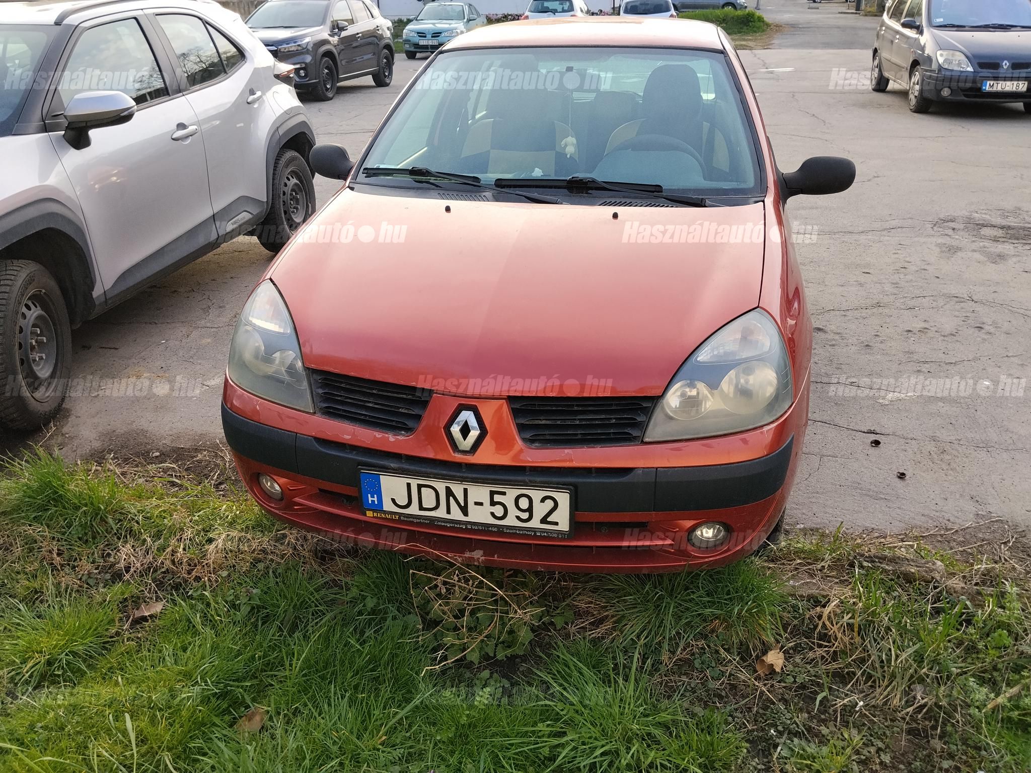 RENAULT CLIO 2004/5 - 1
