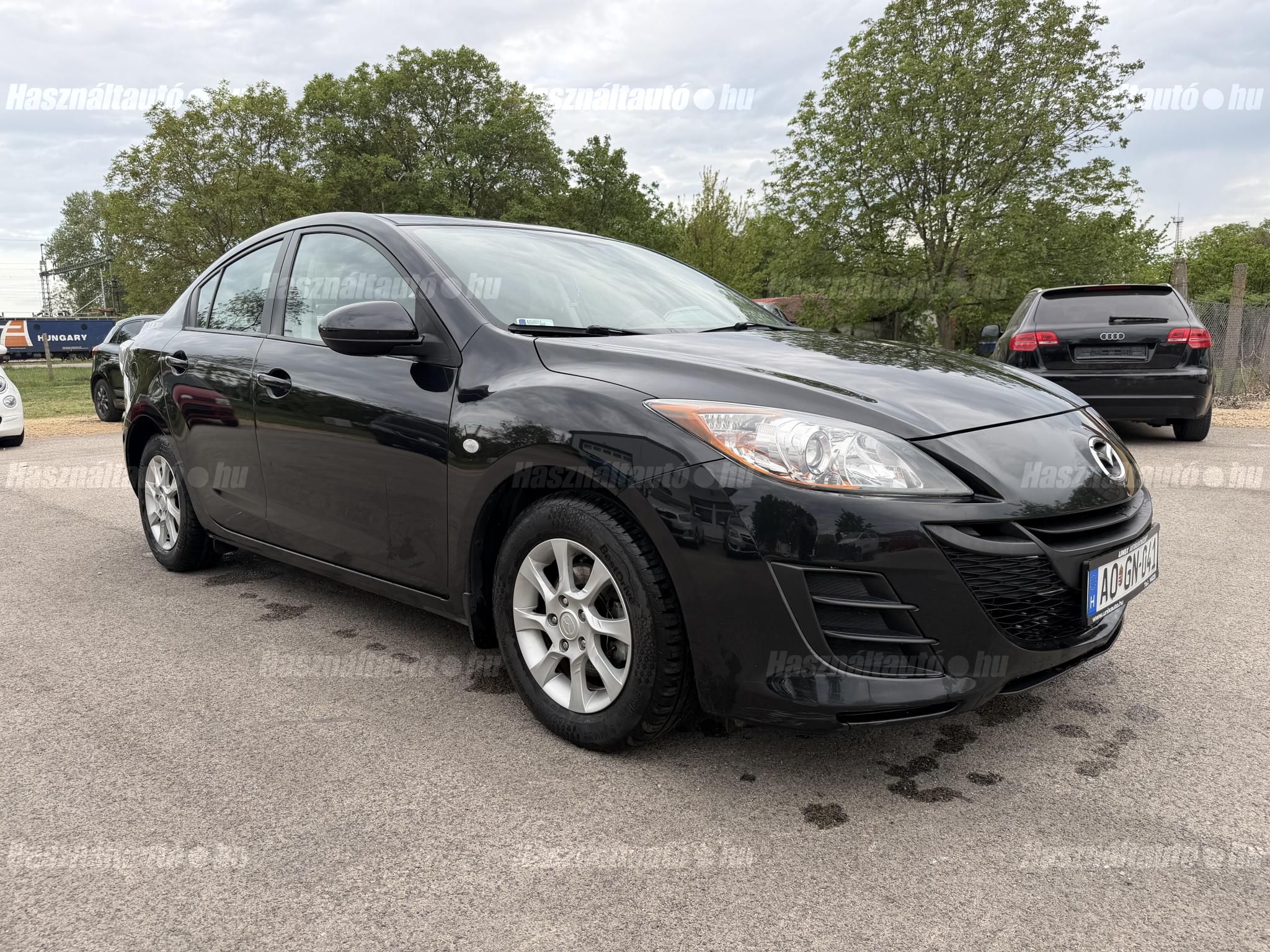 MAZDA 3 2010/6 - 1