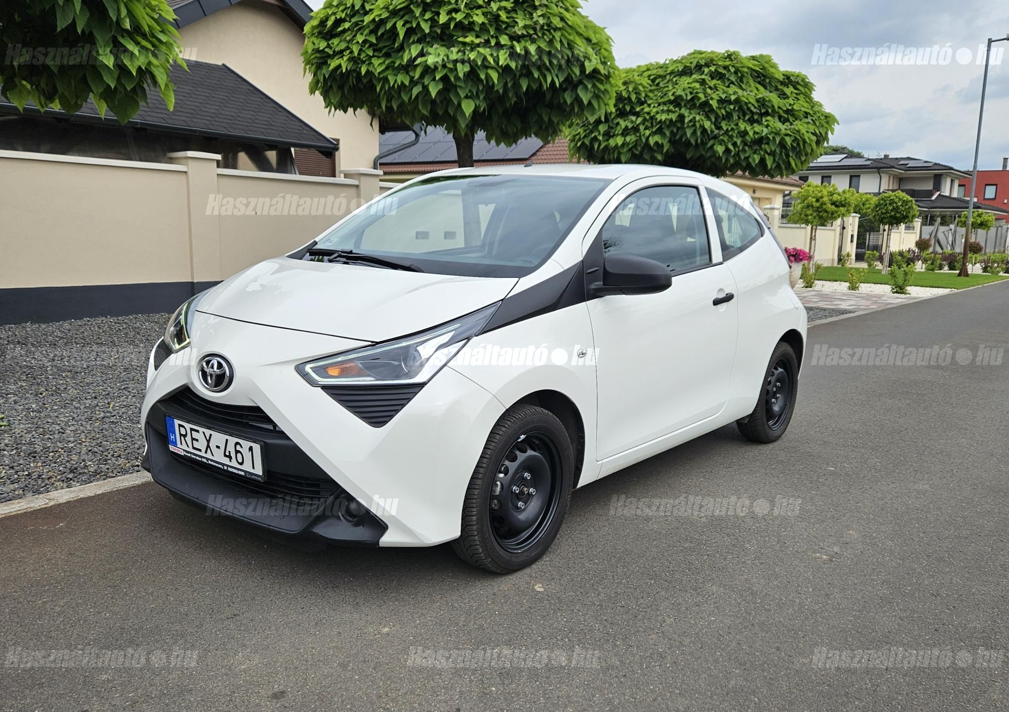 TOYOTA AYGO 2018/12 - 1