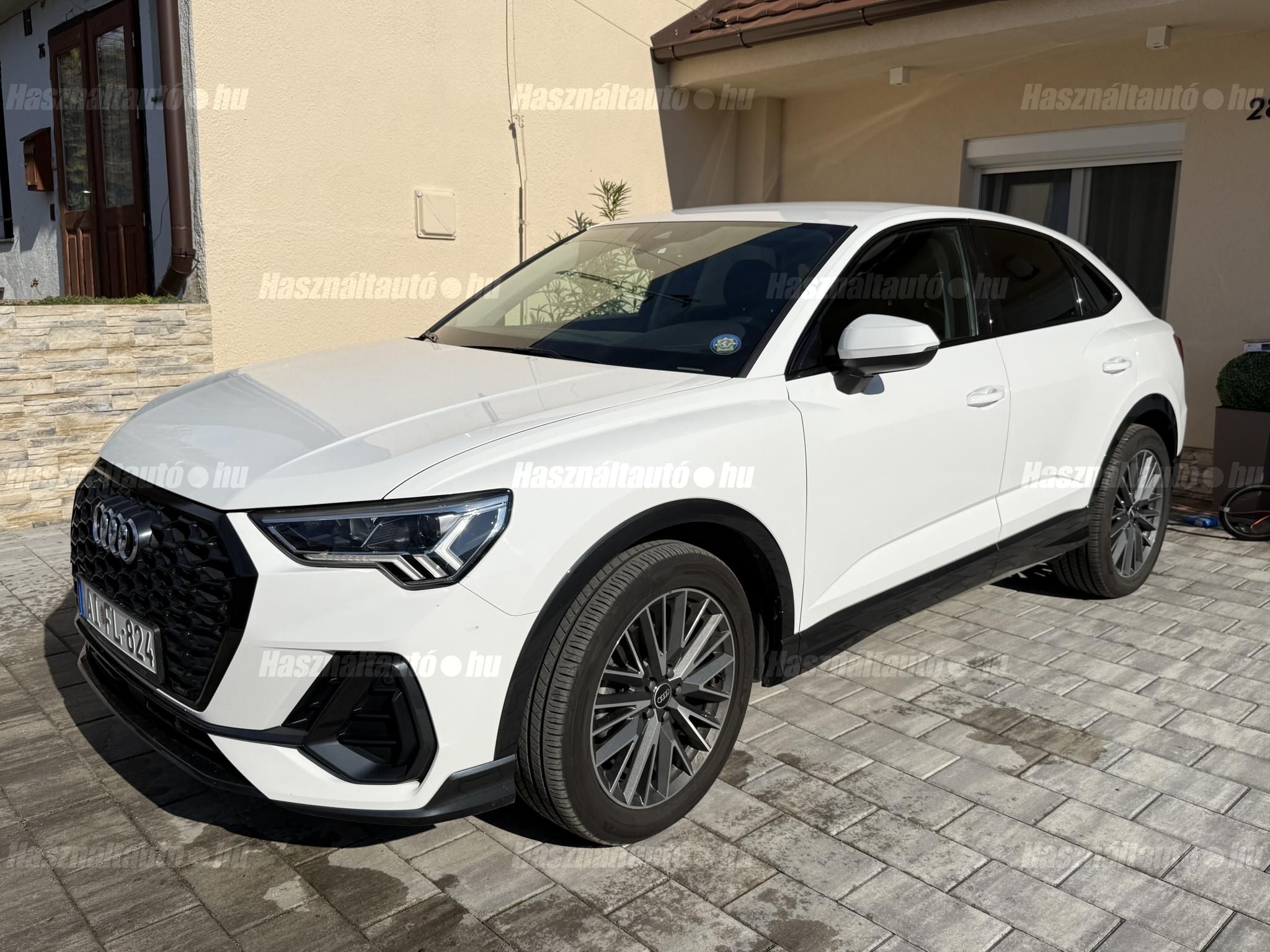 AUDI Q3 2021/3 - 1