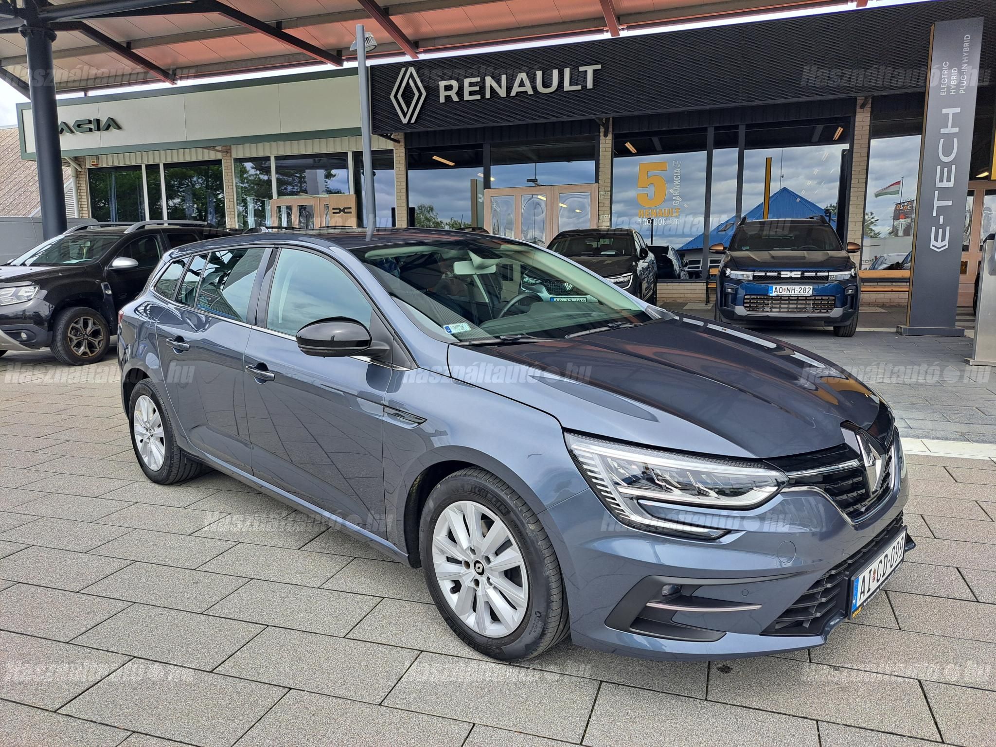 RENAULT MEGANE 2024/6 - 1