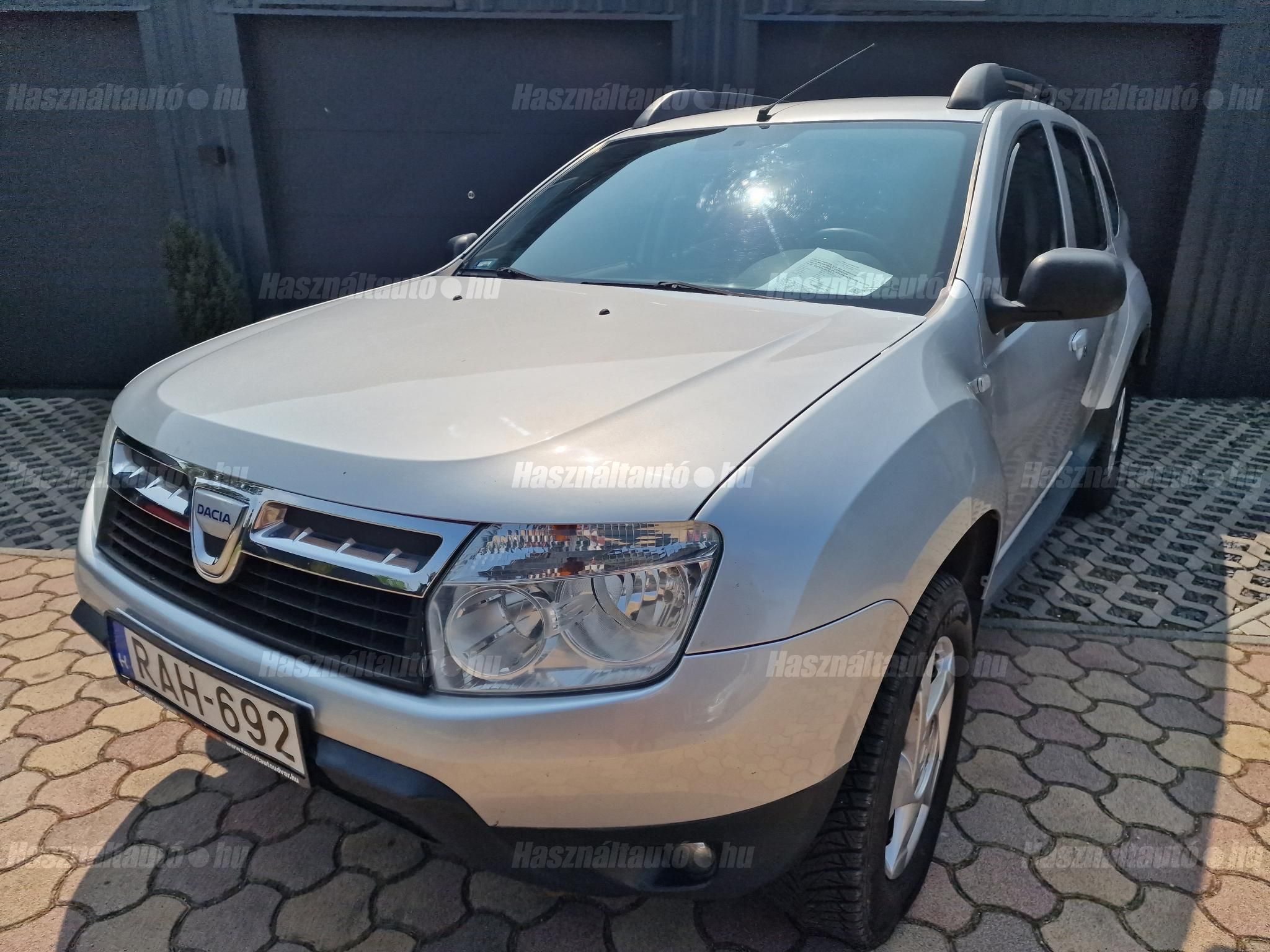 DACIA DUSTER 2010/4 - 1