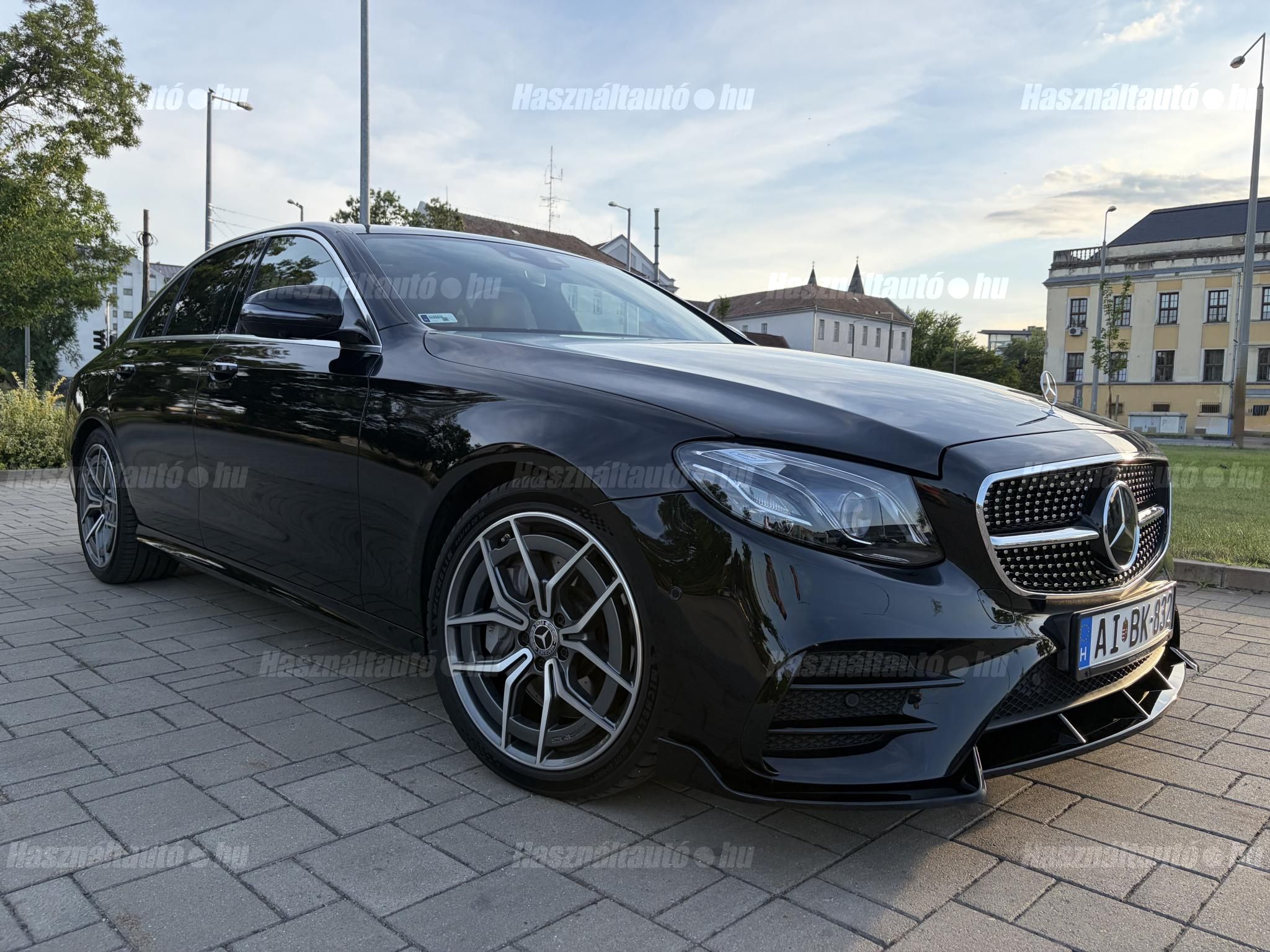 MERCEDES-BENZ E 400 2019 - 1