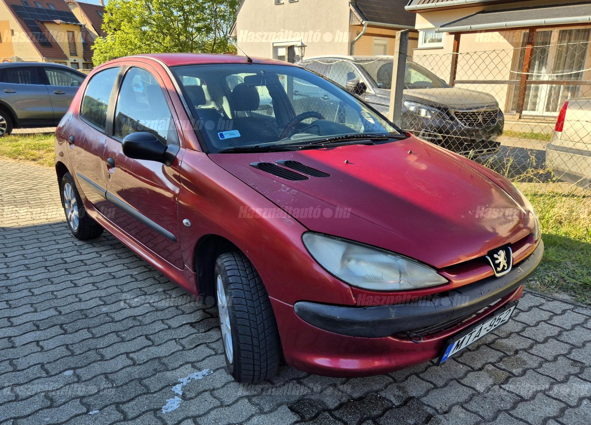 PEUGEOT 206 2008/9 - 1