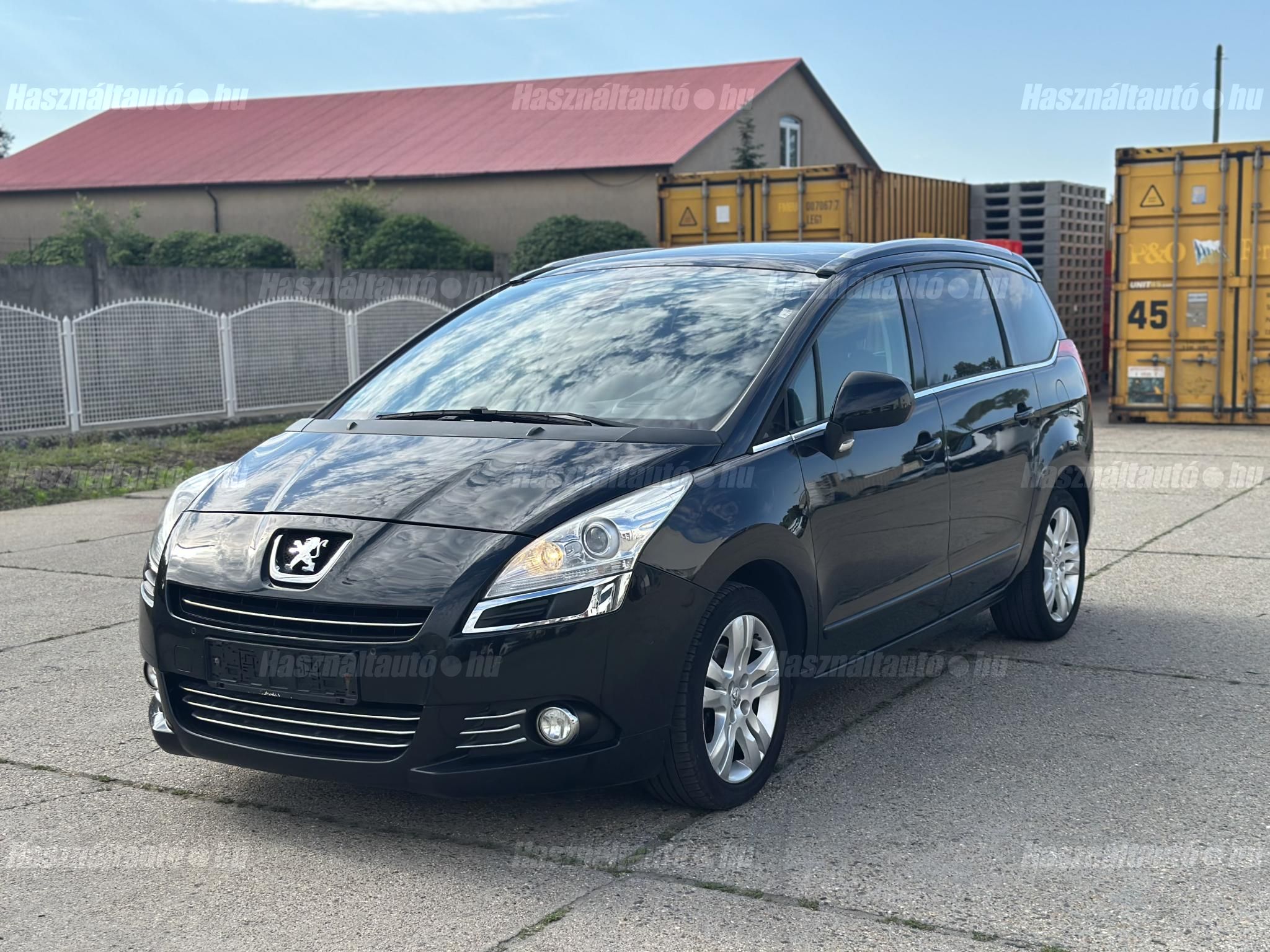 PEUGEOT 5008 2012/7 - 1